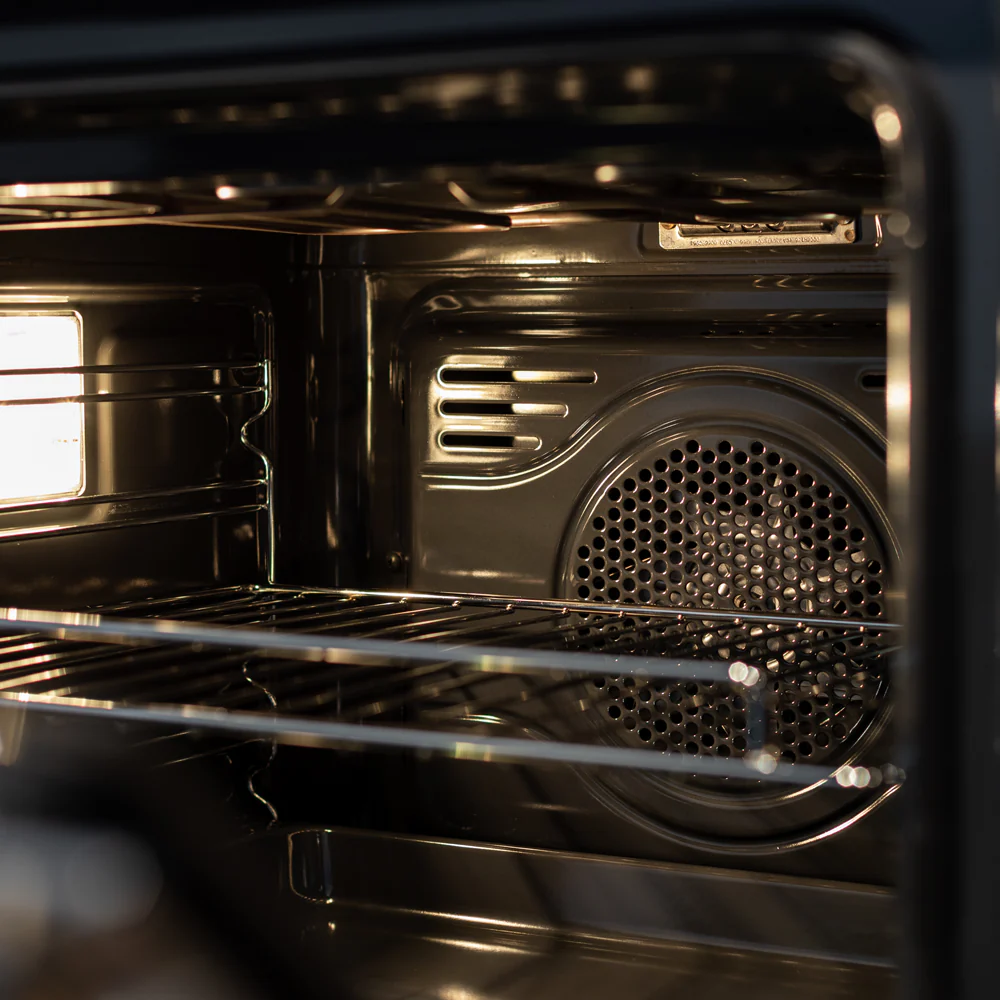 2025 Smeg SF6301TVX 70L Indbygget Ovn