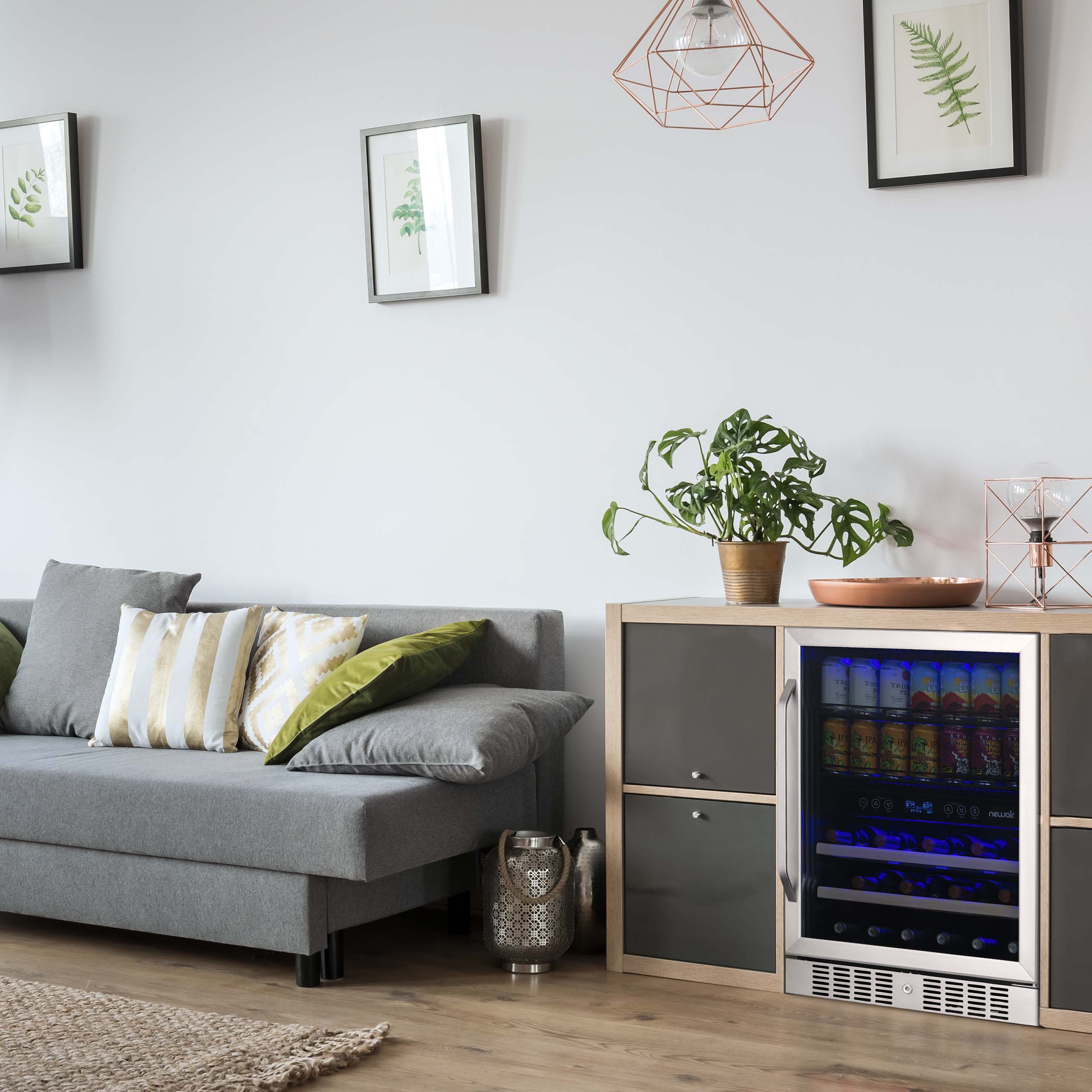 2025 Newair® Indbygget køleskab med dobbelt zone til 70 dåser og 20 flasker - 24