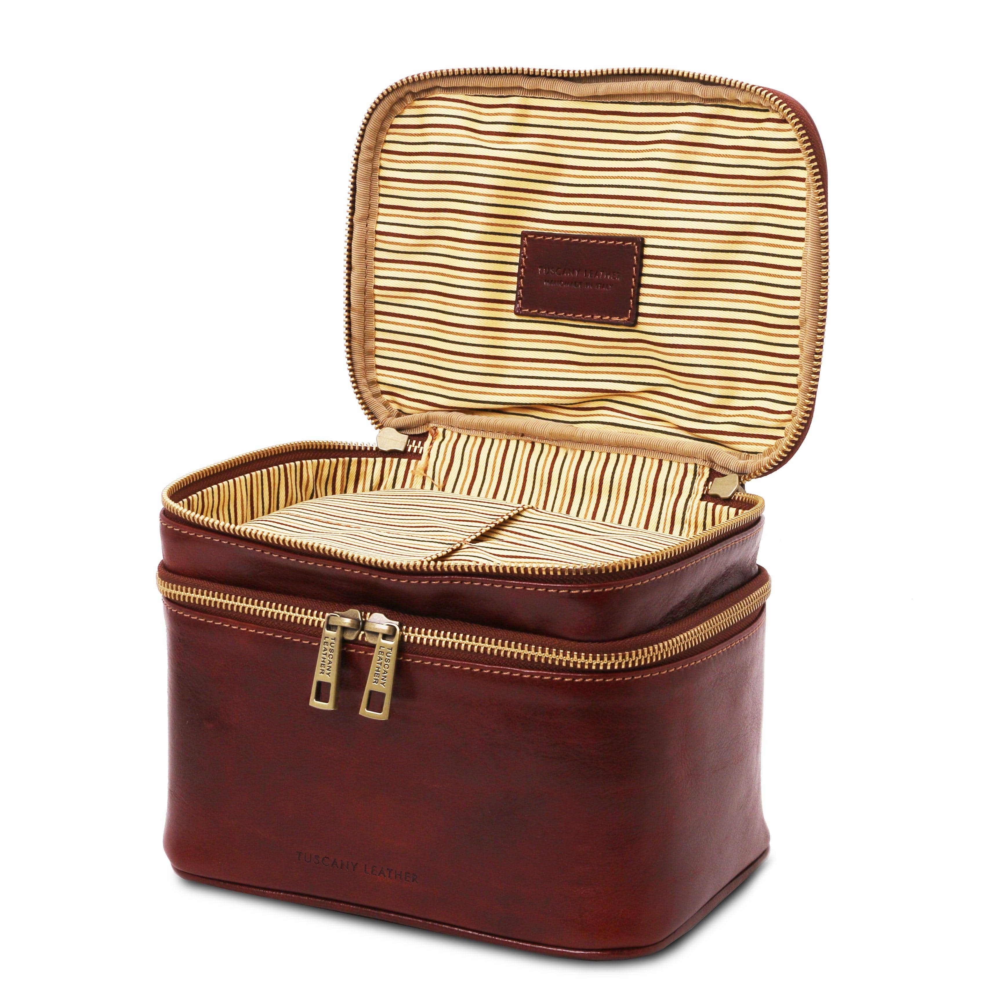 Eliot - Leather vanity case | TL142045