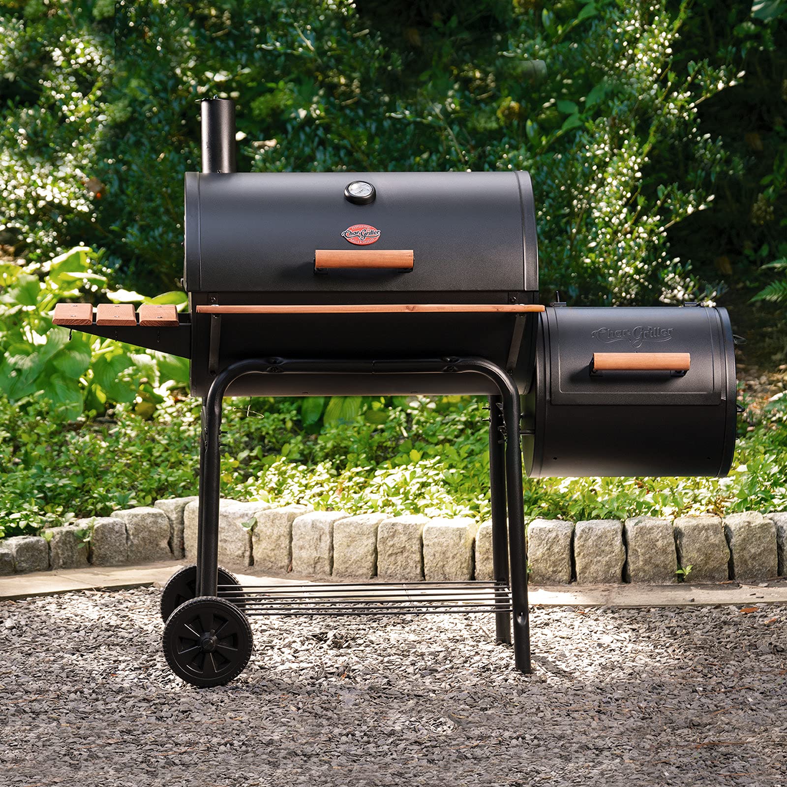 Barbecue et fumoir à charbon de bois Char-Griller 1224 Smokin Square Offset 2025