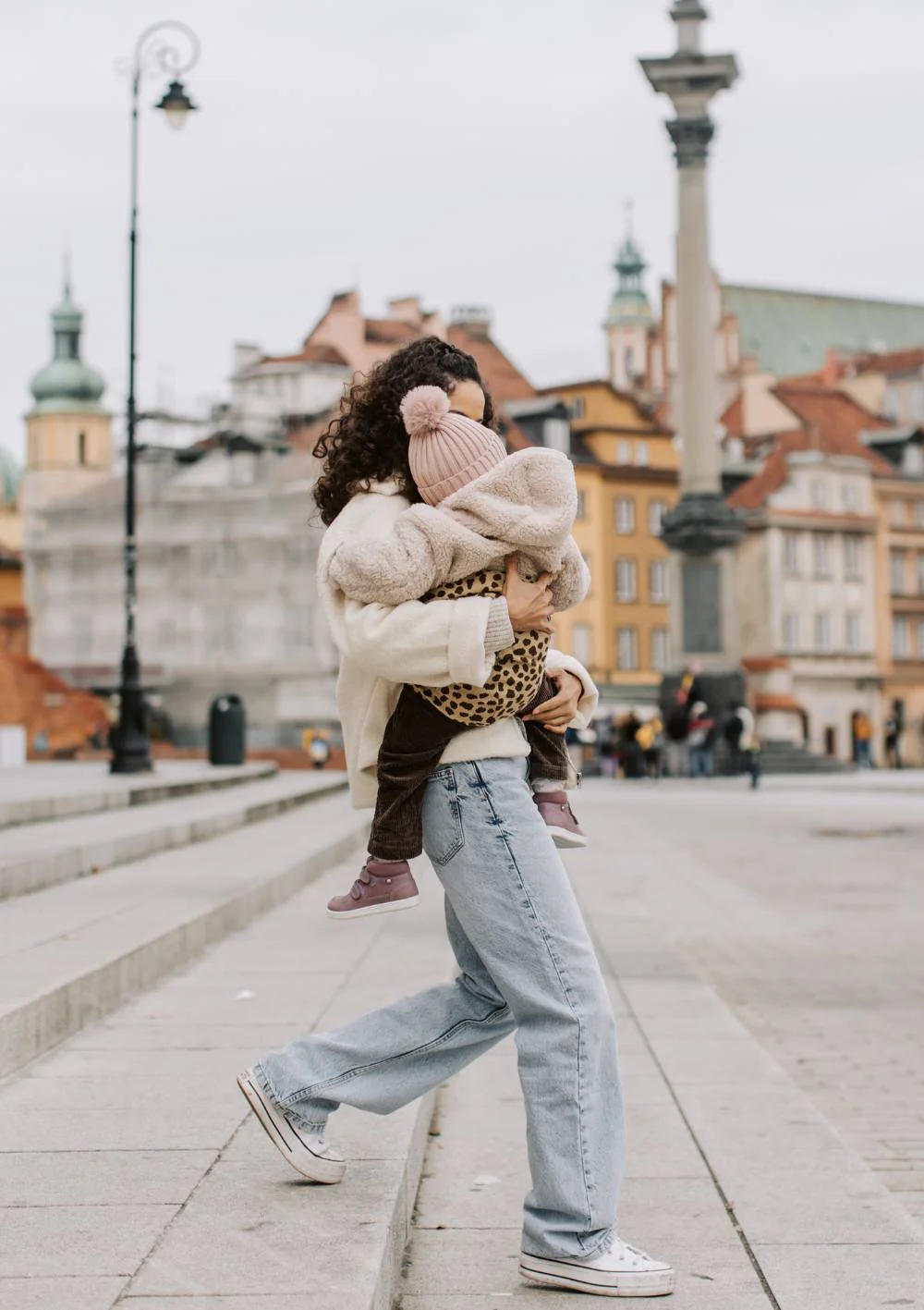 2025 WILDRIDE Ergonomische Babytrage mit Leopardenmuster – Komfortabel, praktisch und stilvoll für Kinder von 9 Monaten bis 4 Jahren