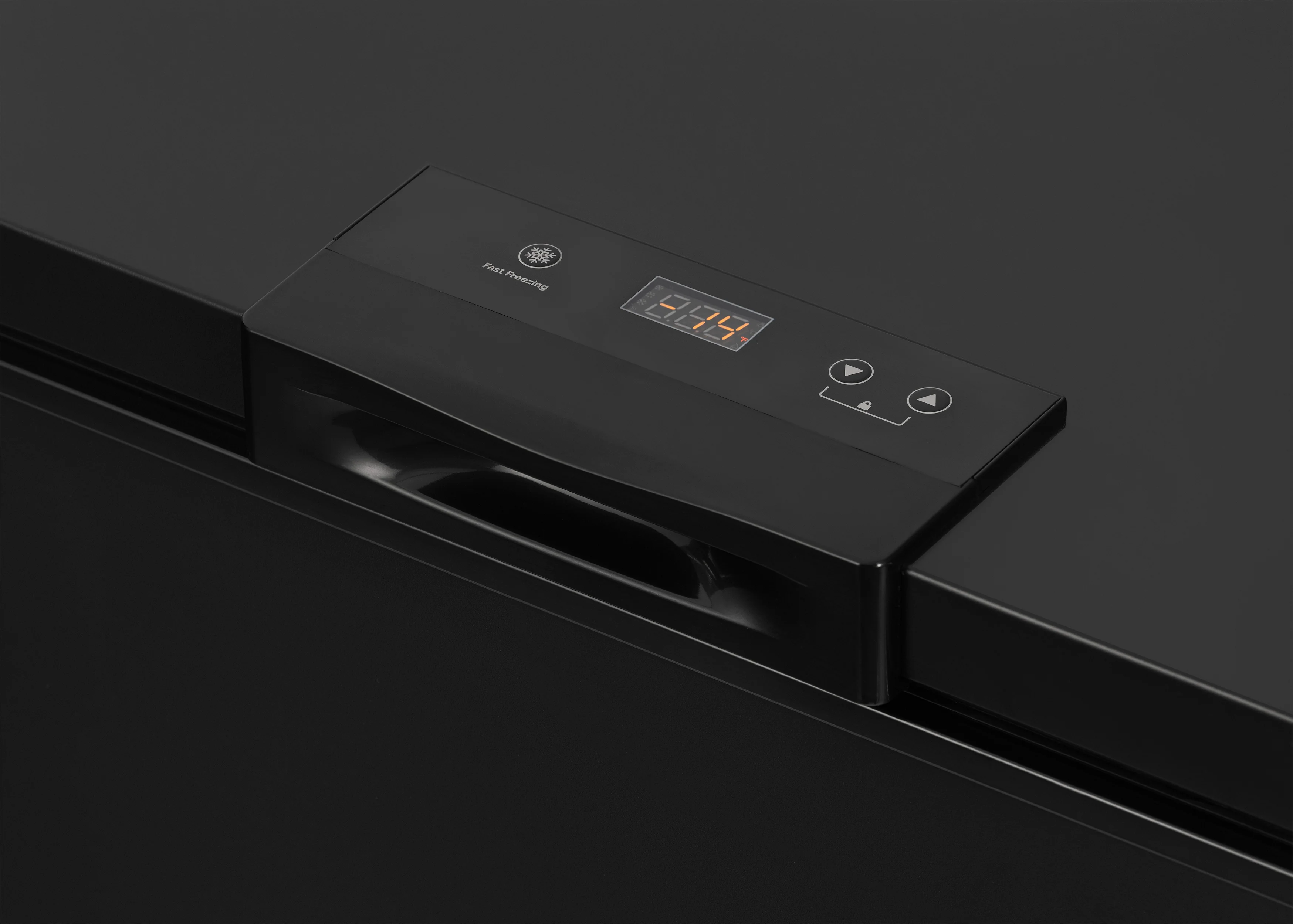 2025 Newair® kompakt kummefryser. 6,7 kubikfod – sort