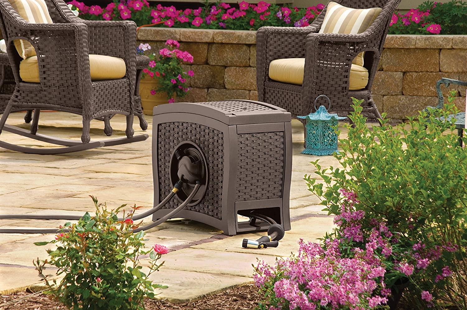 Suncast Aquawinder 125' haveslangeopruller i rattanstil – Let, bærbar, ubesværet automatisk vandopruller – Java Color