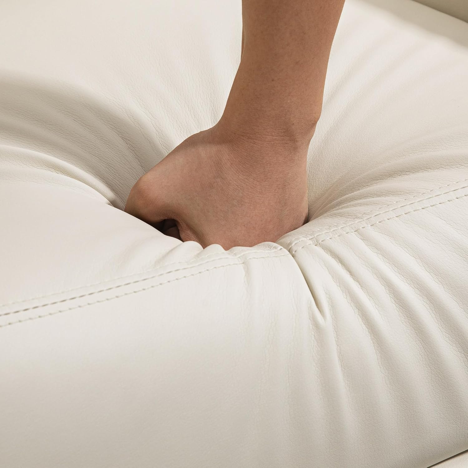 HOMCOM Massagestol, Hvilestol med Fjernbetjening, 2 Massagezoner, 8 Programmer, 5 Intensitetsniveauer, 1 Sidelomme og Timer, PU Betræk, 68x88x98 cm, Creme