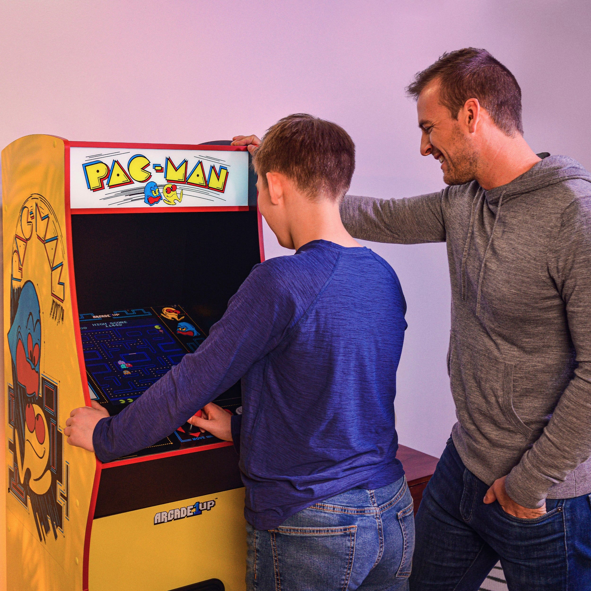 Arcade1Up – PAC-MAN Deluxe Arcade-Automat – Gelb