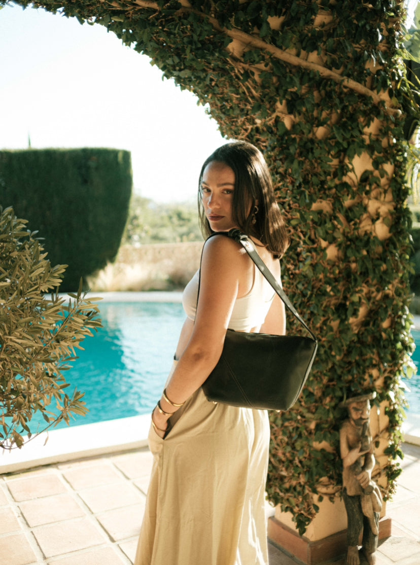 Evy - Genuine Leather Pouch Shoulder Bag - Black