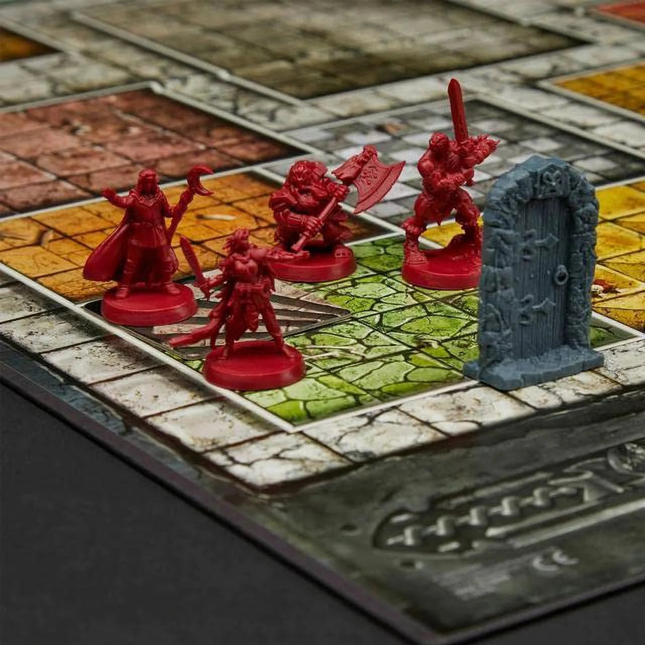 Hasbro Gaming Avalon Hill HeroQuest, jeu de plateau d'aventure fantastique dans un donjon pour 2 à 5 joueurs, à partir de 14 ans.