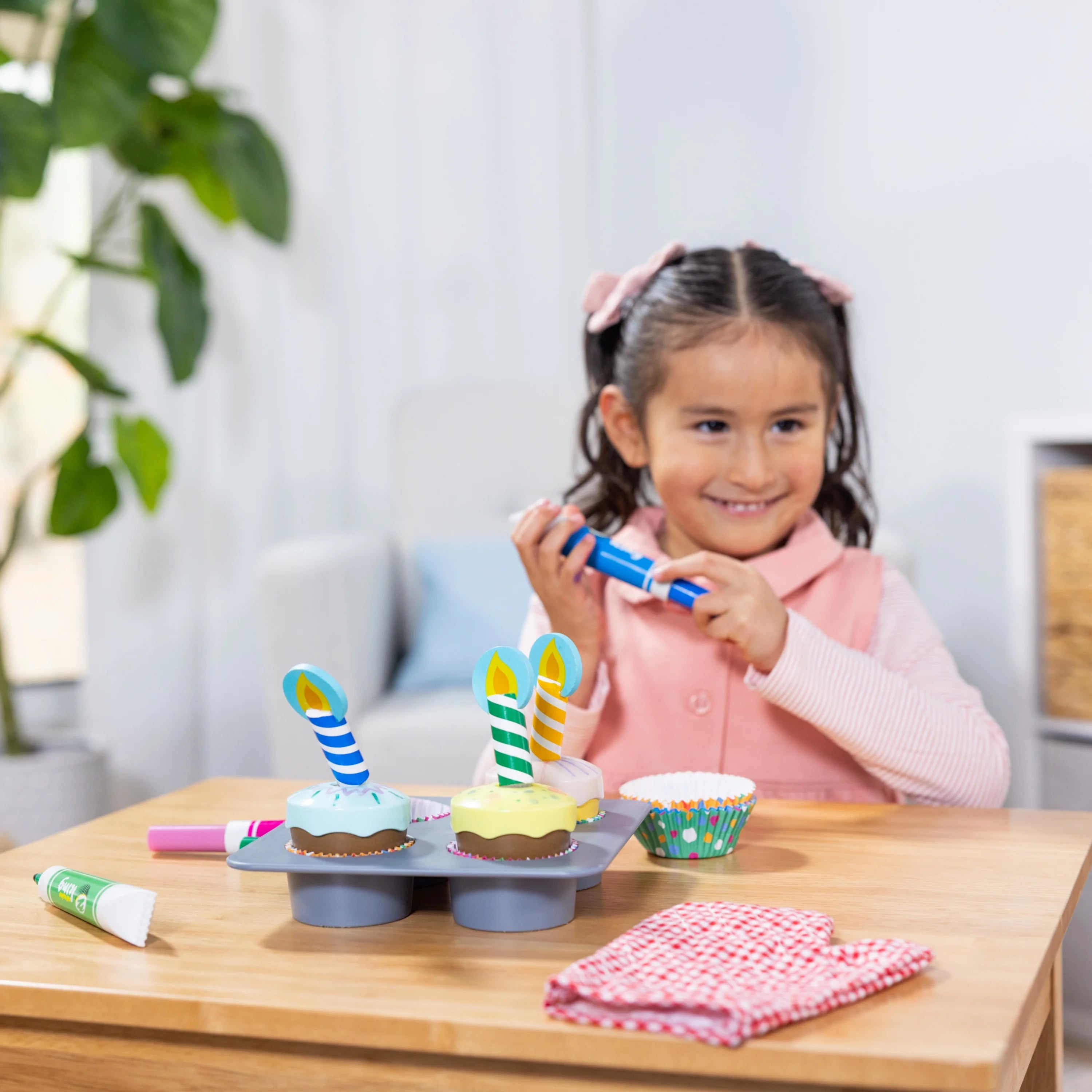 Melissa & Doug Coffret de décoration et de pâtisserie en bois pour cupcakes – Certifié FSC