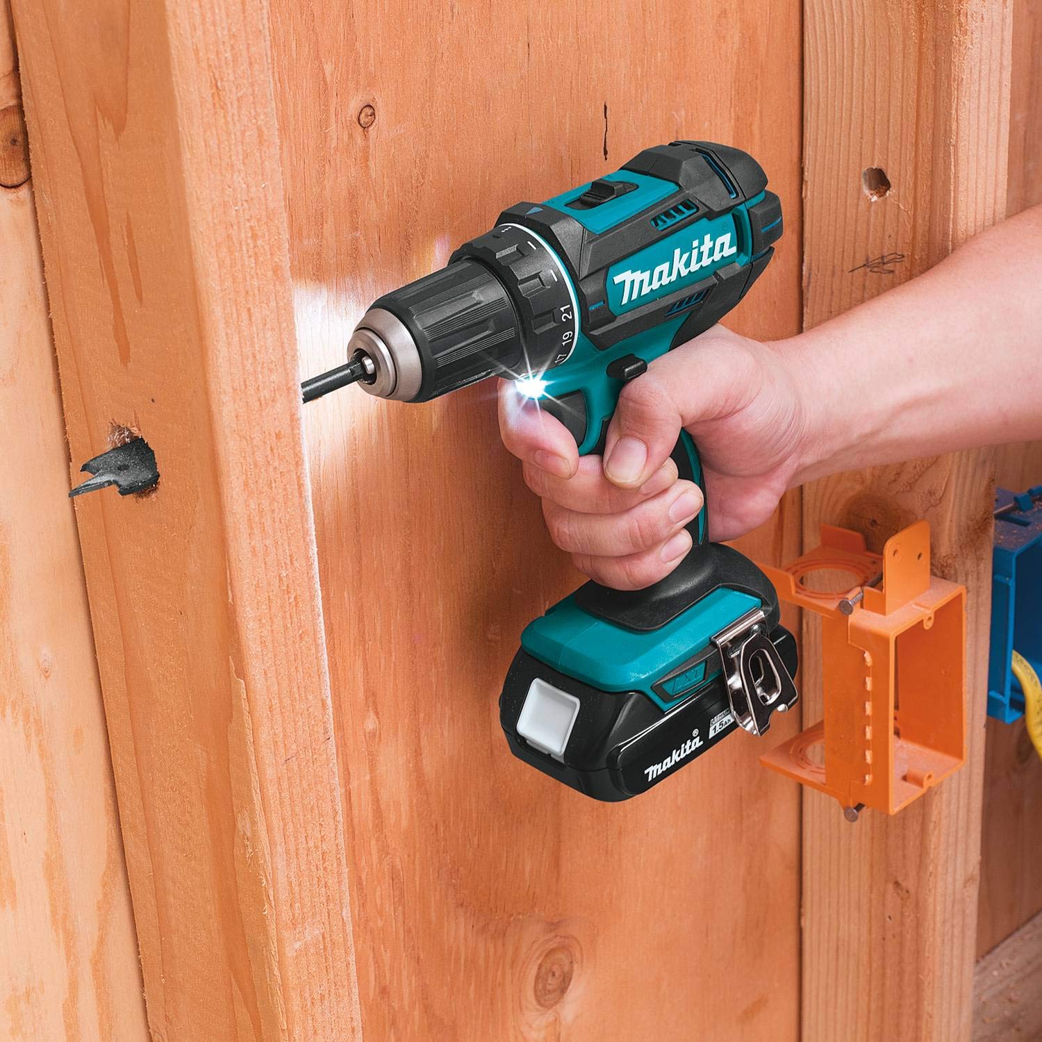 Makita CT225SYX 2-teiliges Kompakt-Akku-Kombi-Set (18 V Lithium-Ionen) LX®