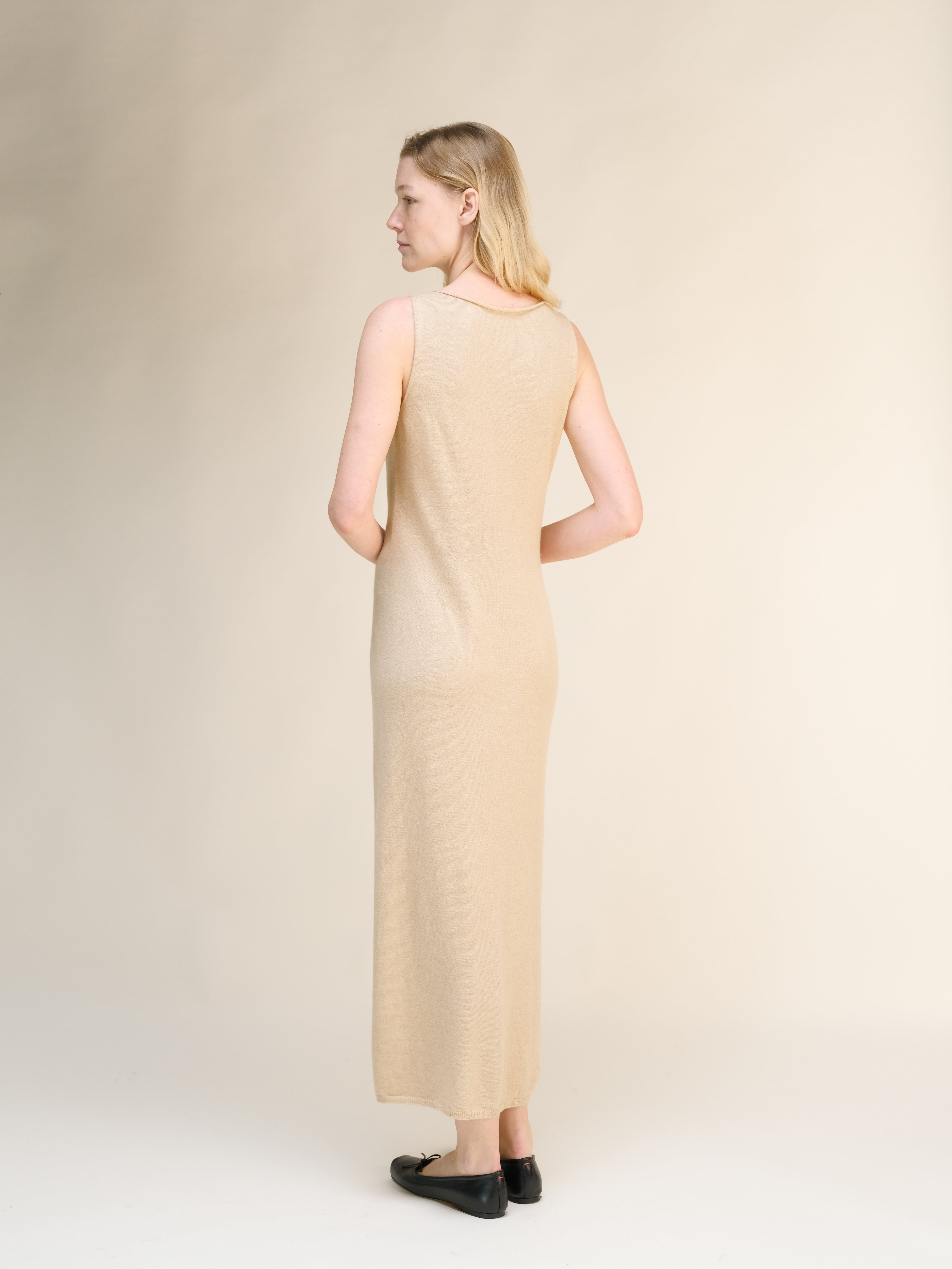 Cashmere Blend Boat Neck Sleeveless Dress (3D-Knit)