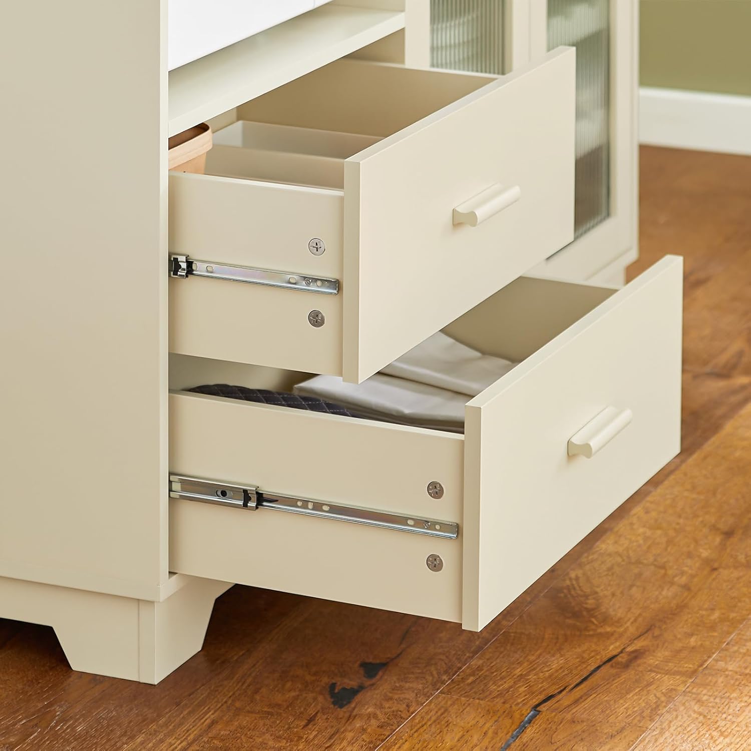 SoBuy FSB81-GR Küchenbuffet mit Mikrowellenfunktion für Esszimmer, Eingangsbereich und Wohnzimmer, mit 2 Türen, 2 Schubladen und 1 offenem Fach, Grün, 120 x 40 x 90 cm, EN