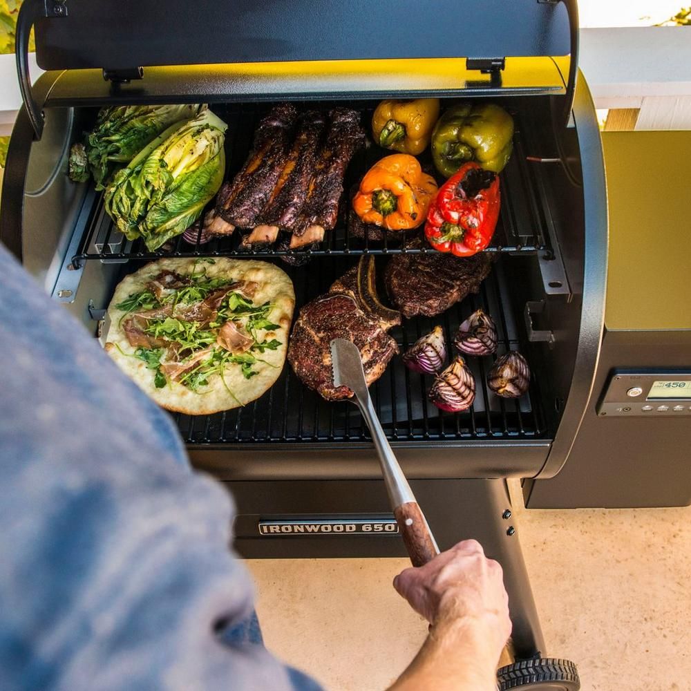 Traeger Ironwood 650 Grill