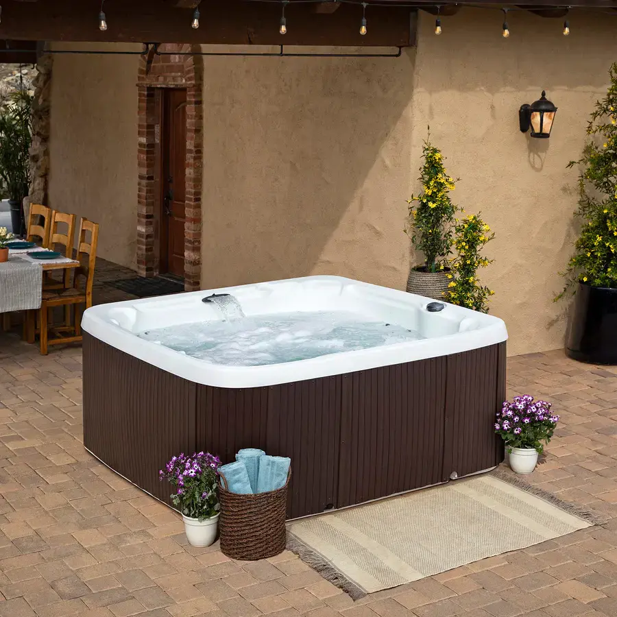 Lifesmart Spas LS700DX 230 Volt Spa til 7 personer med 90 dyser. Firkantet. Med ozon
