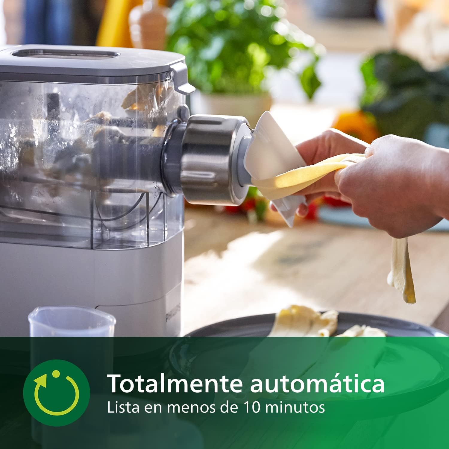 Machine à pâtes Philips - Entièrement automatique, pesée automatique, 4 moules, livre de recettes, blanc/gris clair coucher de soleil (HR2345/19)