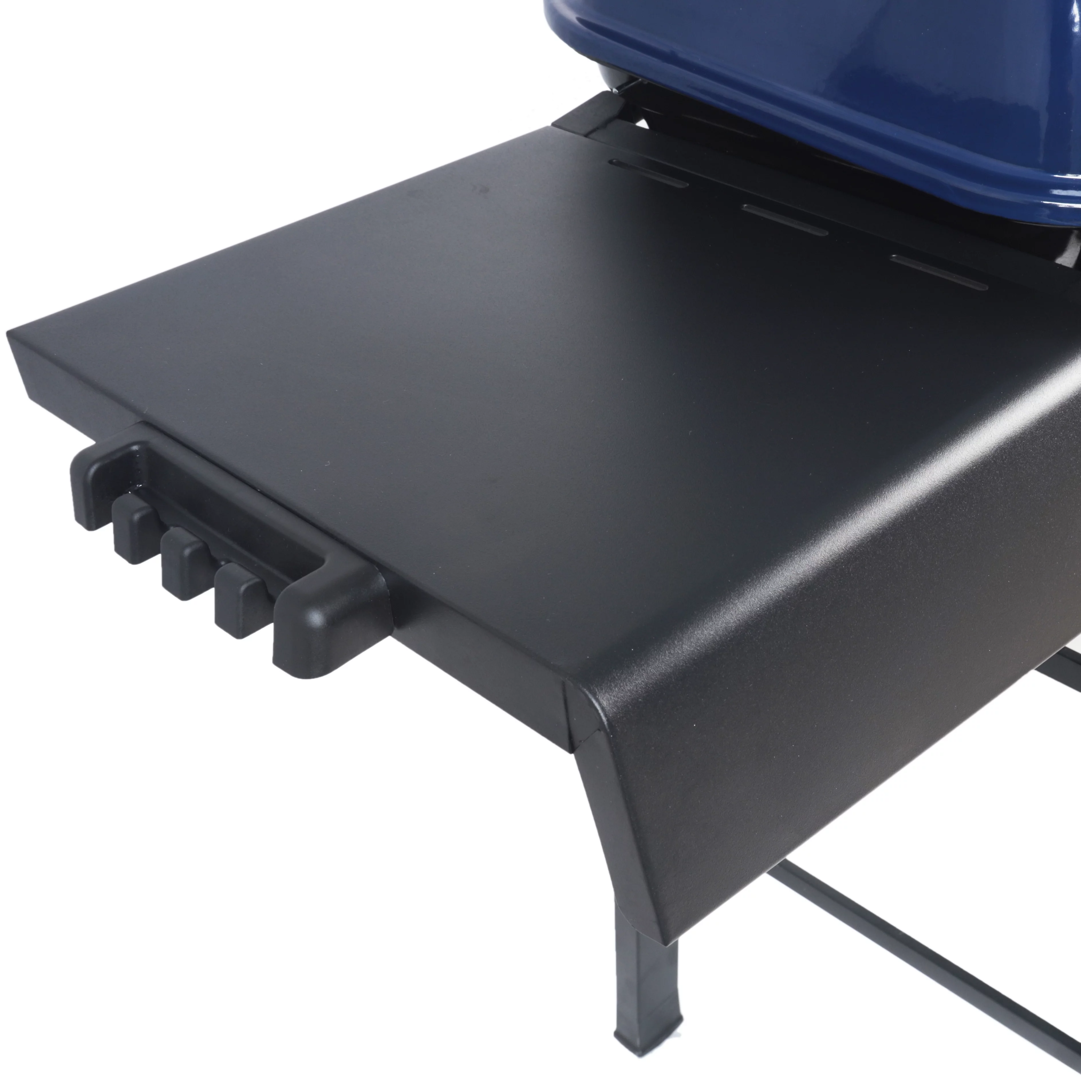 2025 RevoAce gasgrill med 3 brændere og sidebrænder. Safirblå. Model GBC1729WBS. Ny.