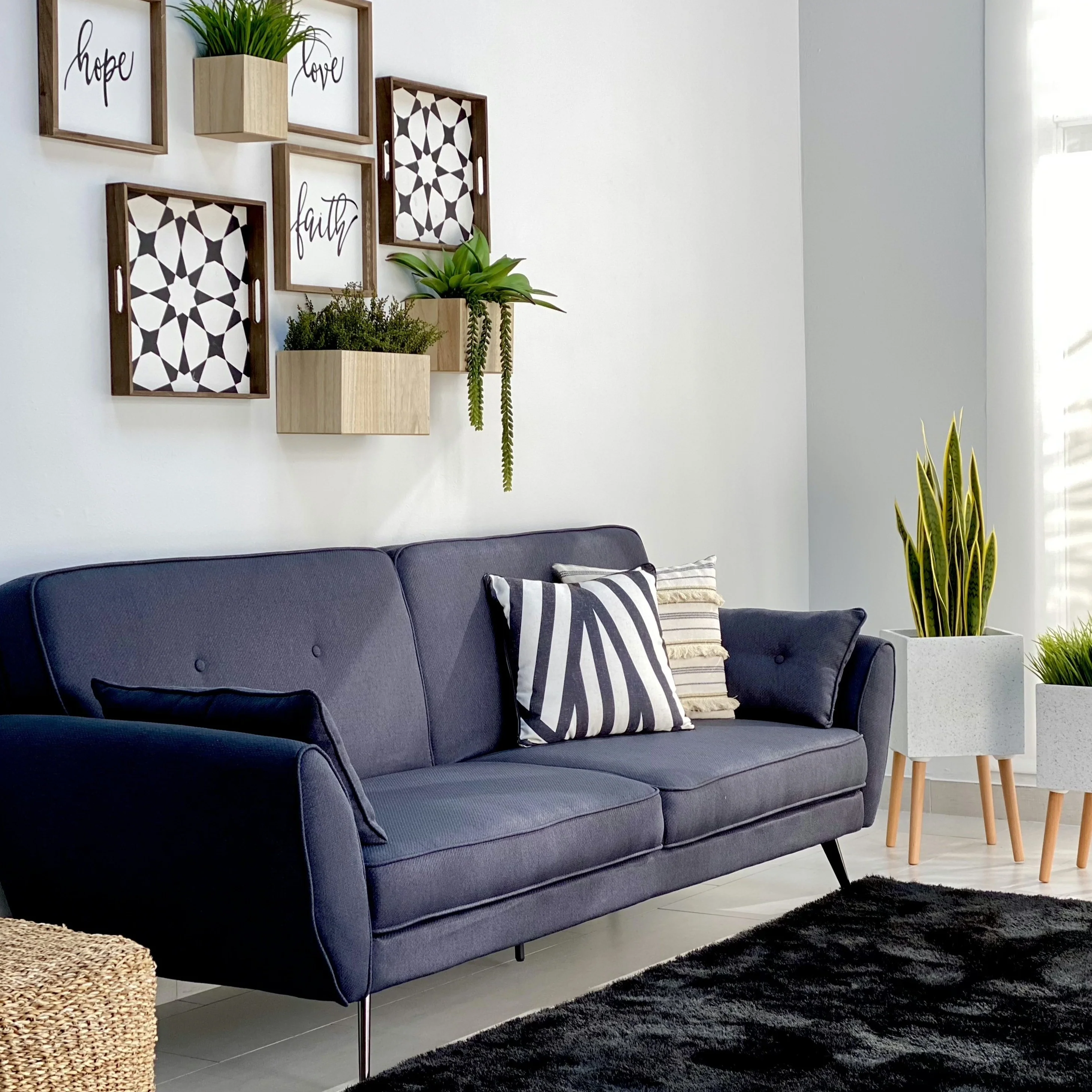 Blossom schwarzes Futon