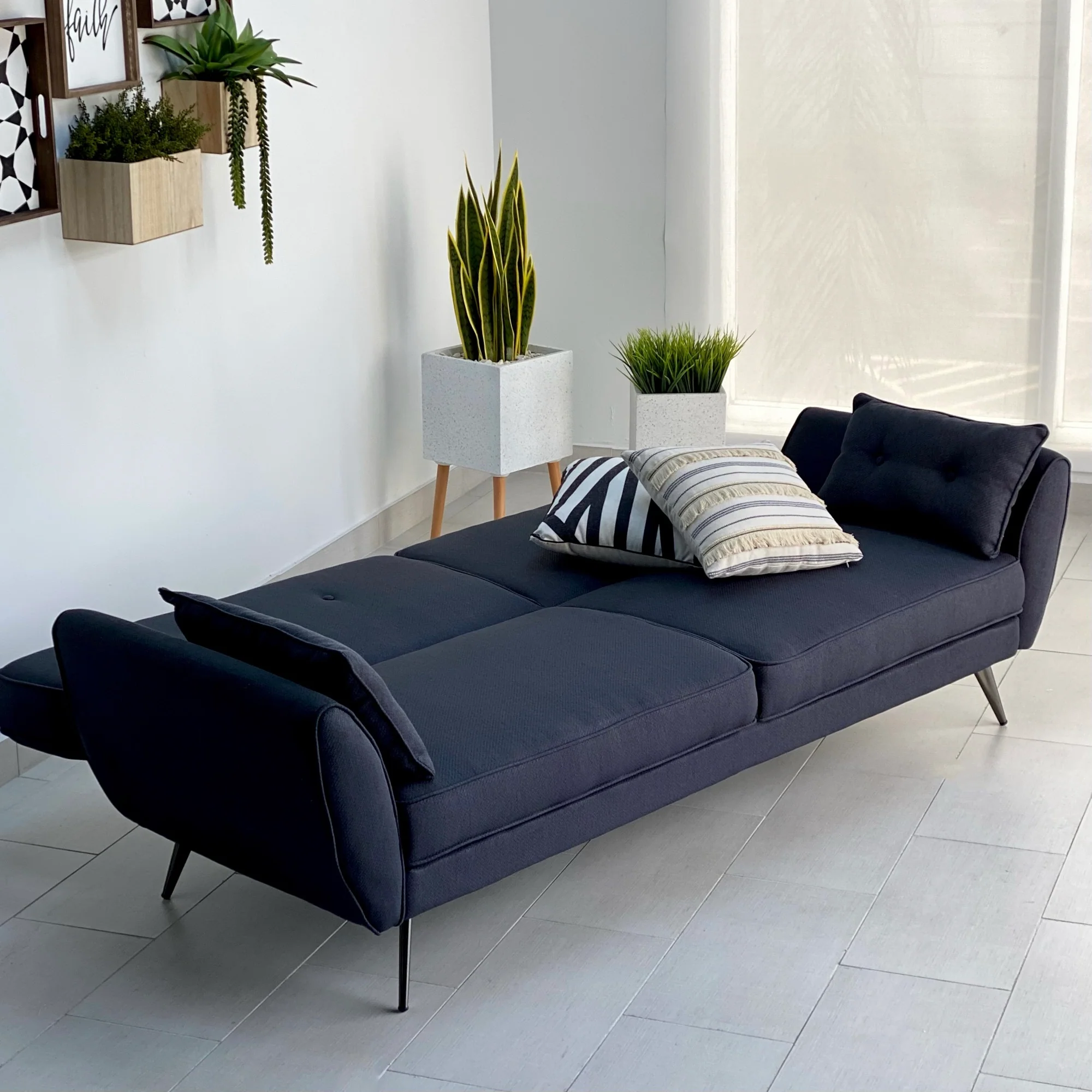 Blossom schwarzes Futon