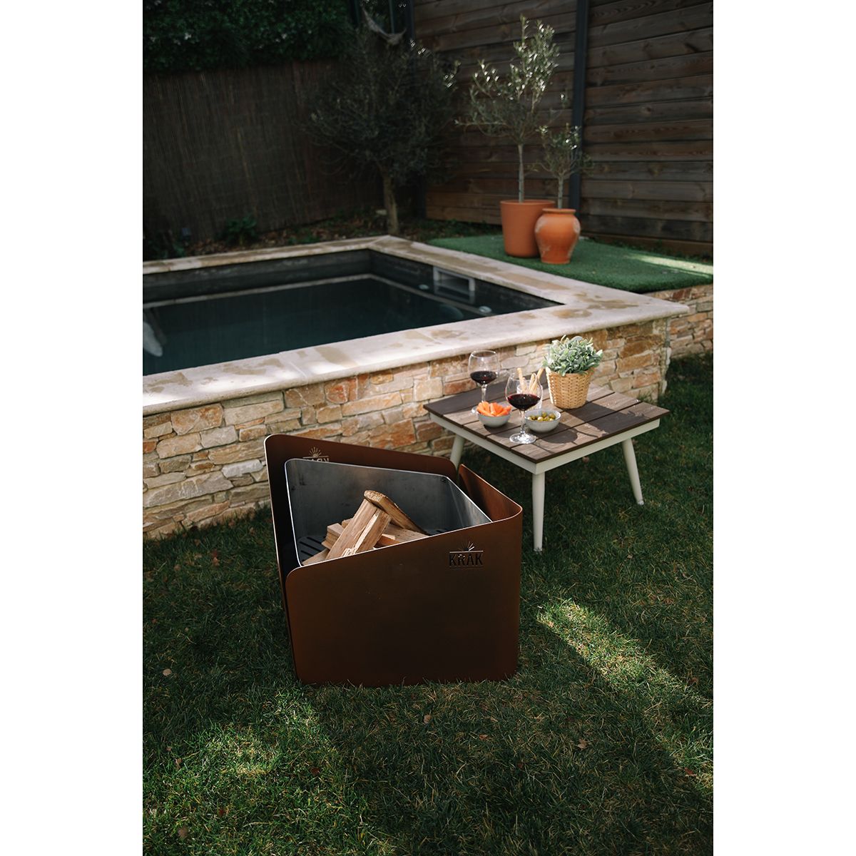 Krak Holzfeuerschale + Grill 79 x 69 cm – Levant + Grill Fleur De Rouille