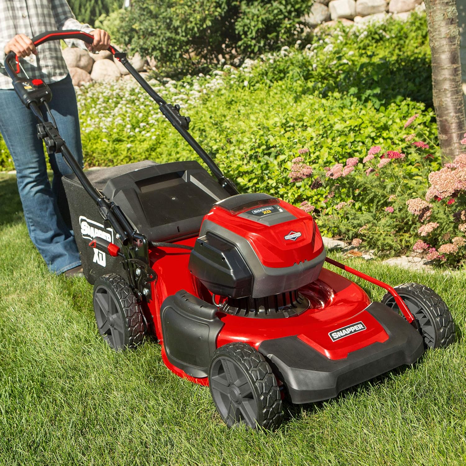 Tondeuse à gazon électrique sans fil XD 82 V MAX 21 po