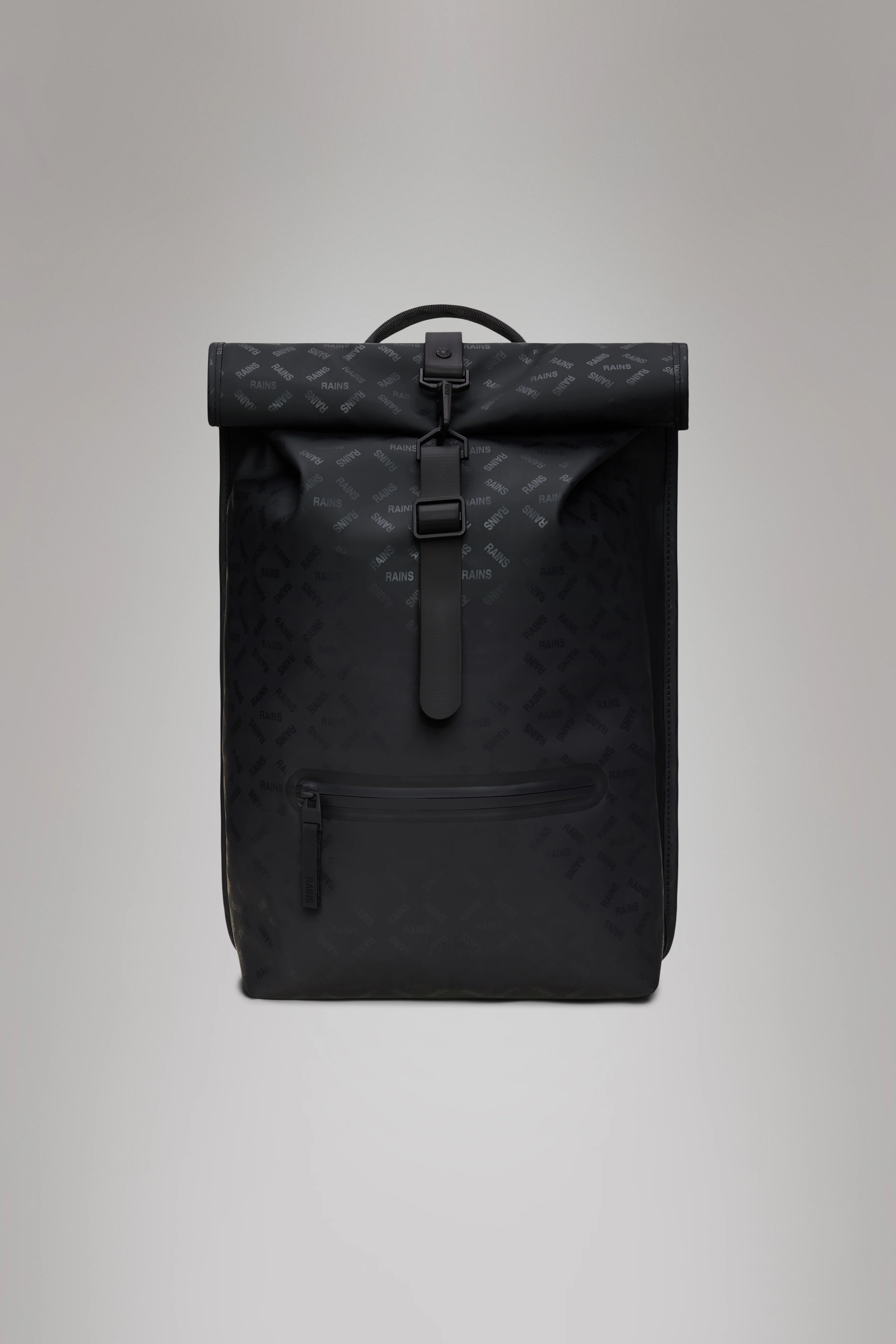 2025 Rolltop-rygsæk – Vandtæt urban rygsæk med roll-top-lukning. Siderum til laptop og sikker brystrem