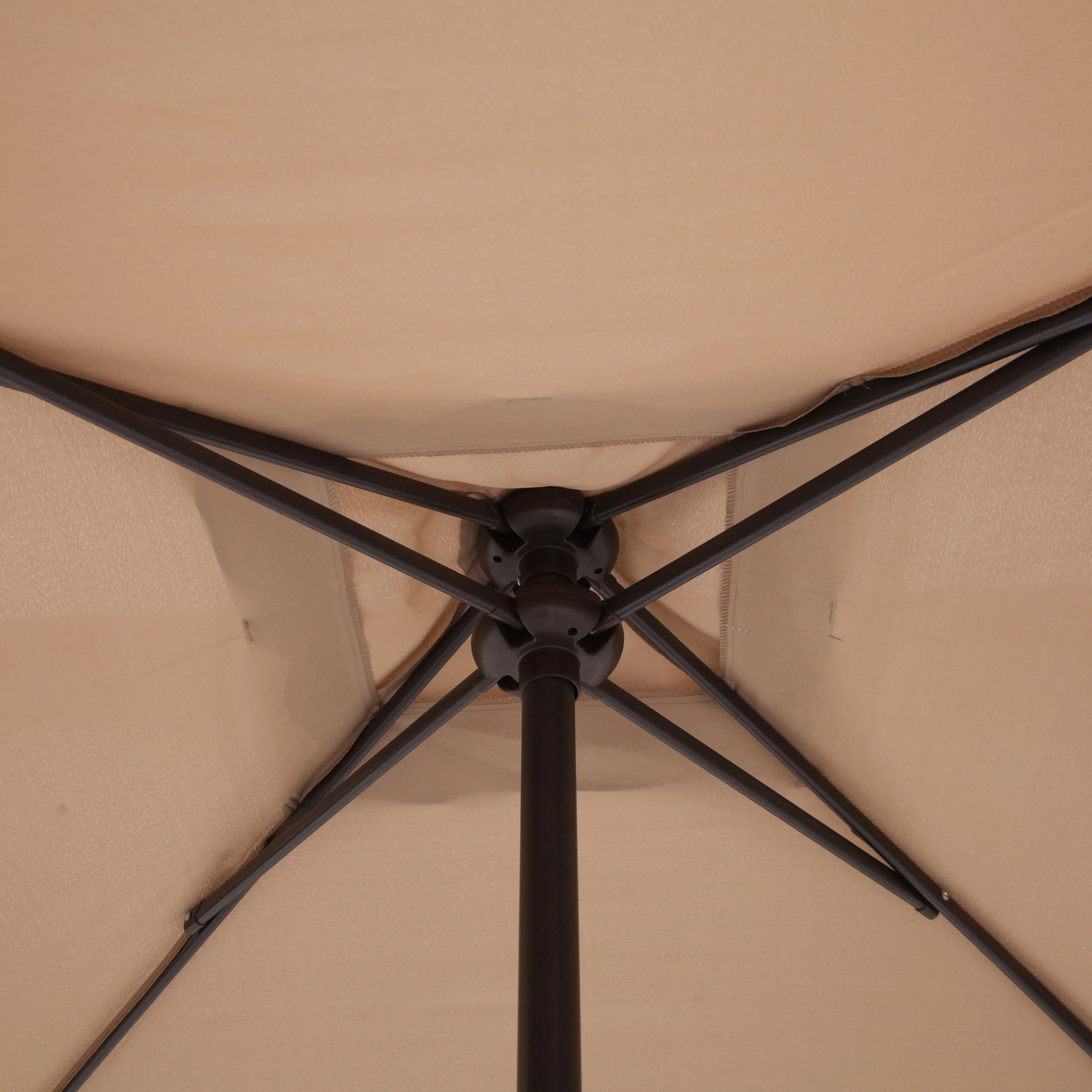 2025 Mainstays Albany Lane 6-delt udendørs spisebordssæt med parasol. Stål. Rød