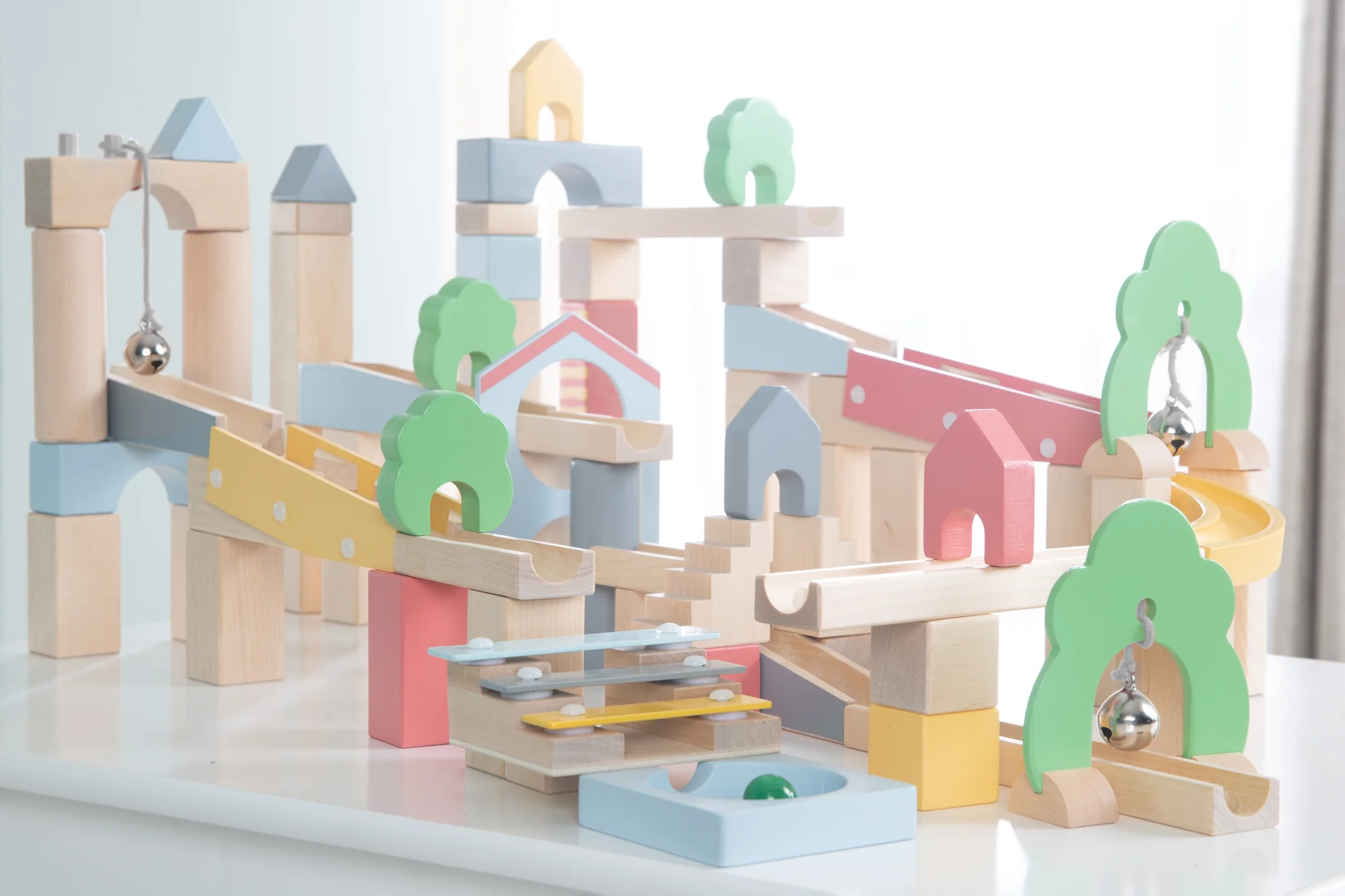 Murmelbahn aus Holz, 60 Teile, inklusive 20-teiligem Erweiterungsset für die Landschaftsgestaltung