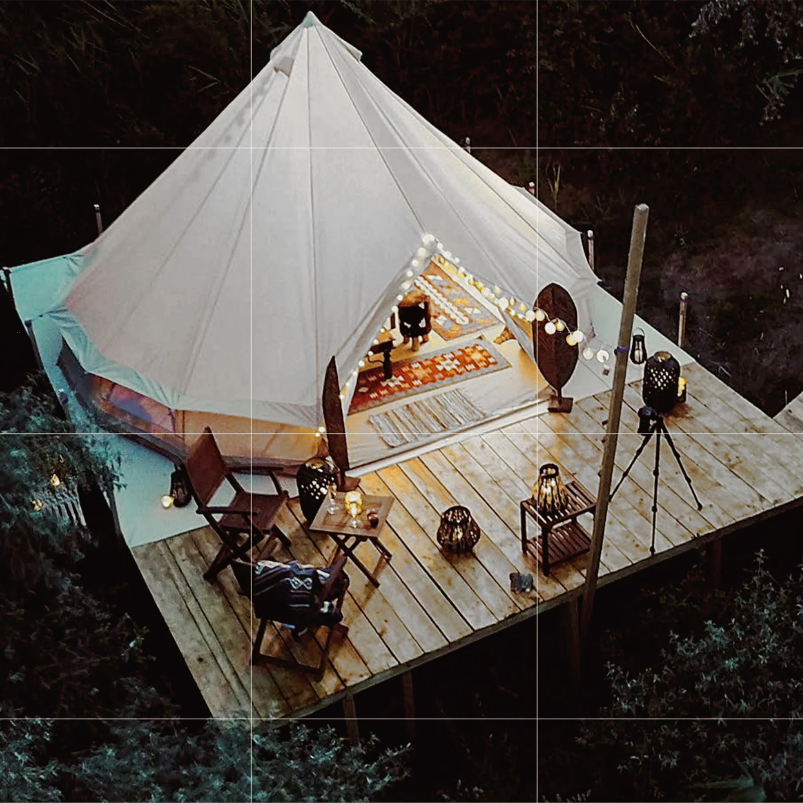 2025 KingCamp Khan 400 C – Sehr geräumiges Zelt für bis zu 6 Personen in klassischer runder Tipi-Form, das einen besonderen Glamping-Charme versprüht.
