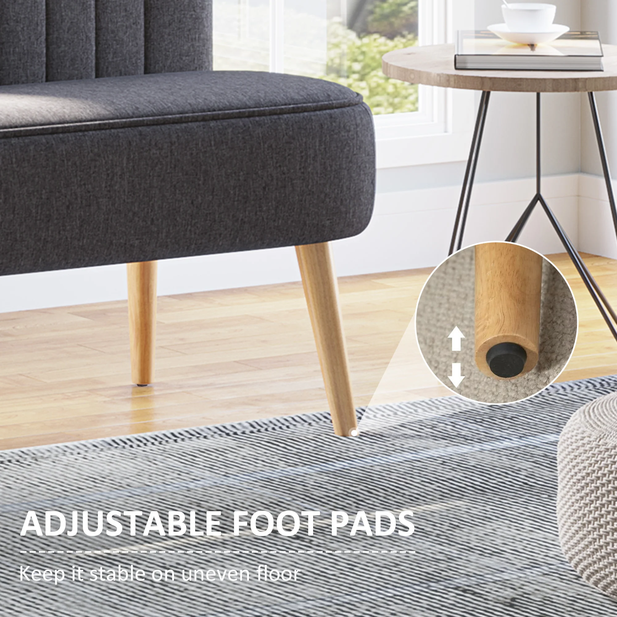 Moderne linnedsofa til 2 personer. Kompakt sofa med polstring og træben. Grå