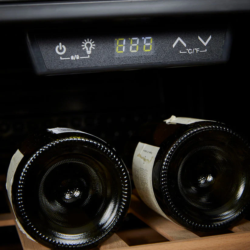 Cave à vin 2025, 56 bouteilles, Digital Black FDV