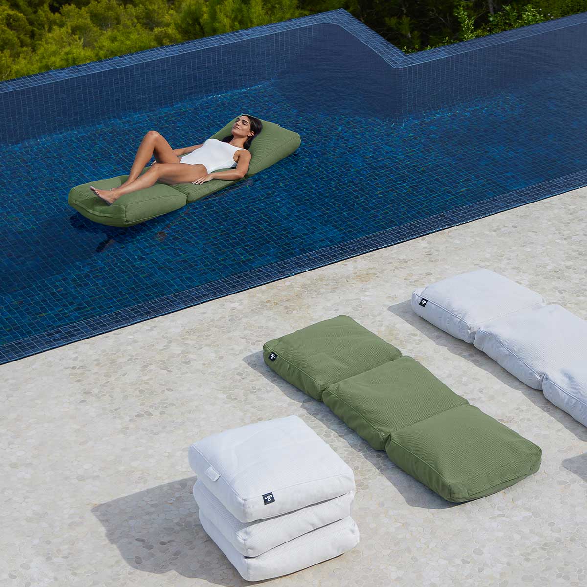 Schwimmende Matratze Llit out