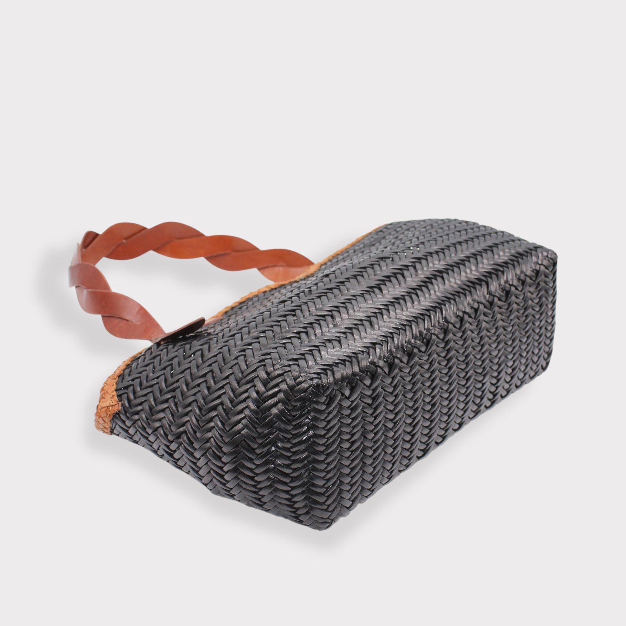 Léafa - Handwoven Leather Shoulder Bag | Brown & Black