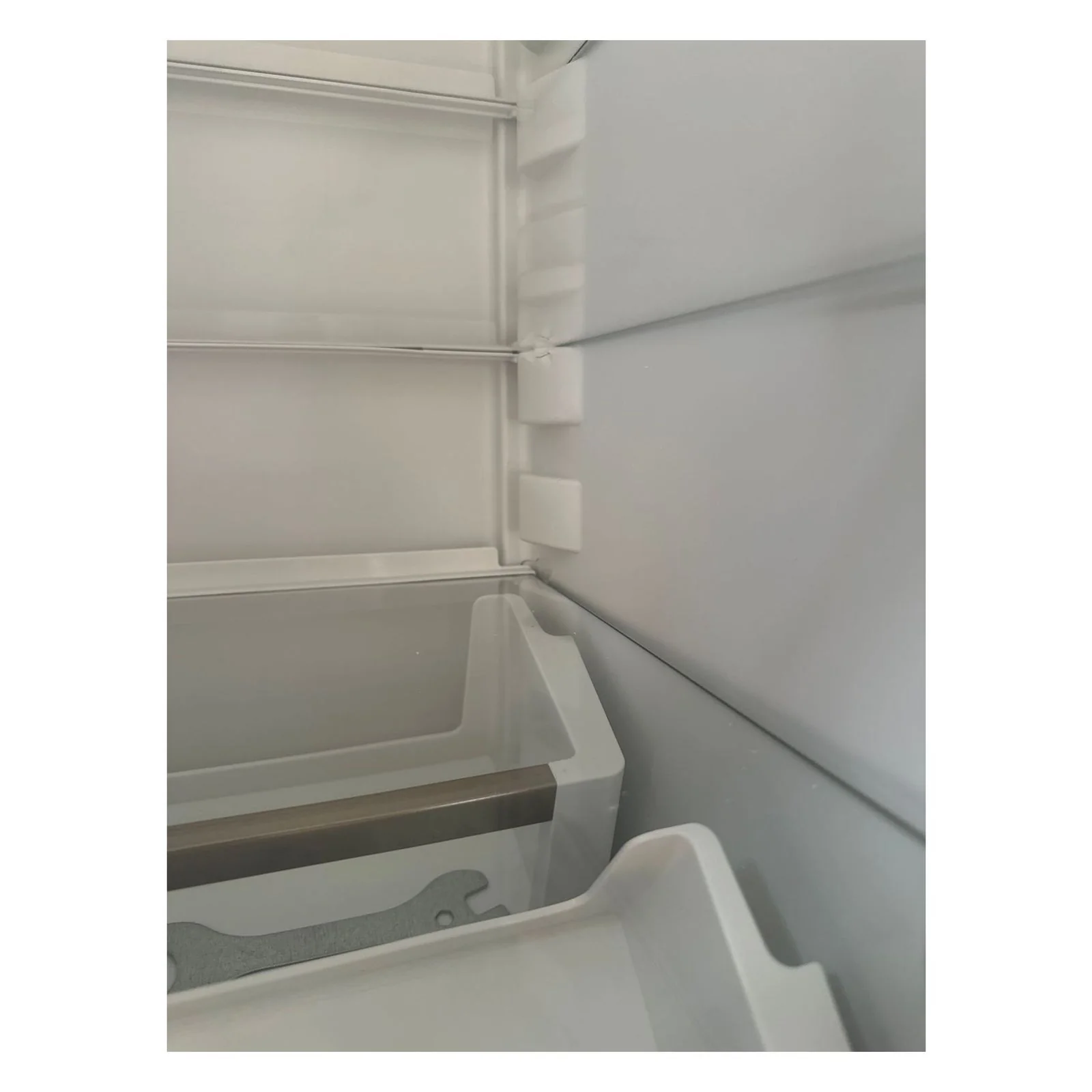 Liebherr KGNf 1860-3 Standkühlschrank, Baujahr 2025, 304 l, Edelstahl Klasse E