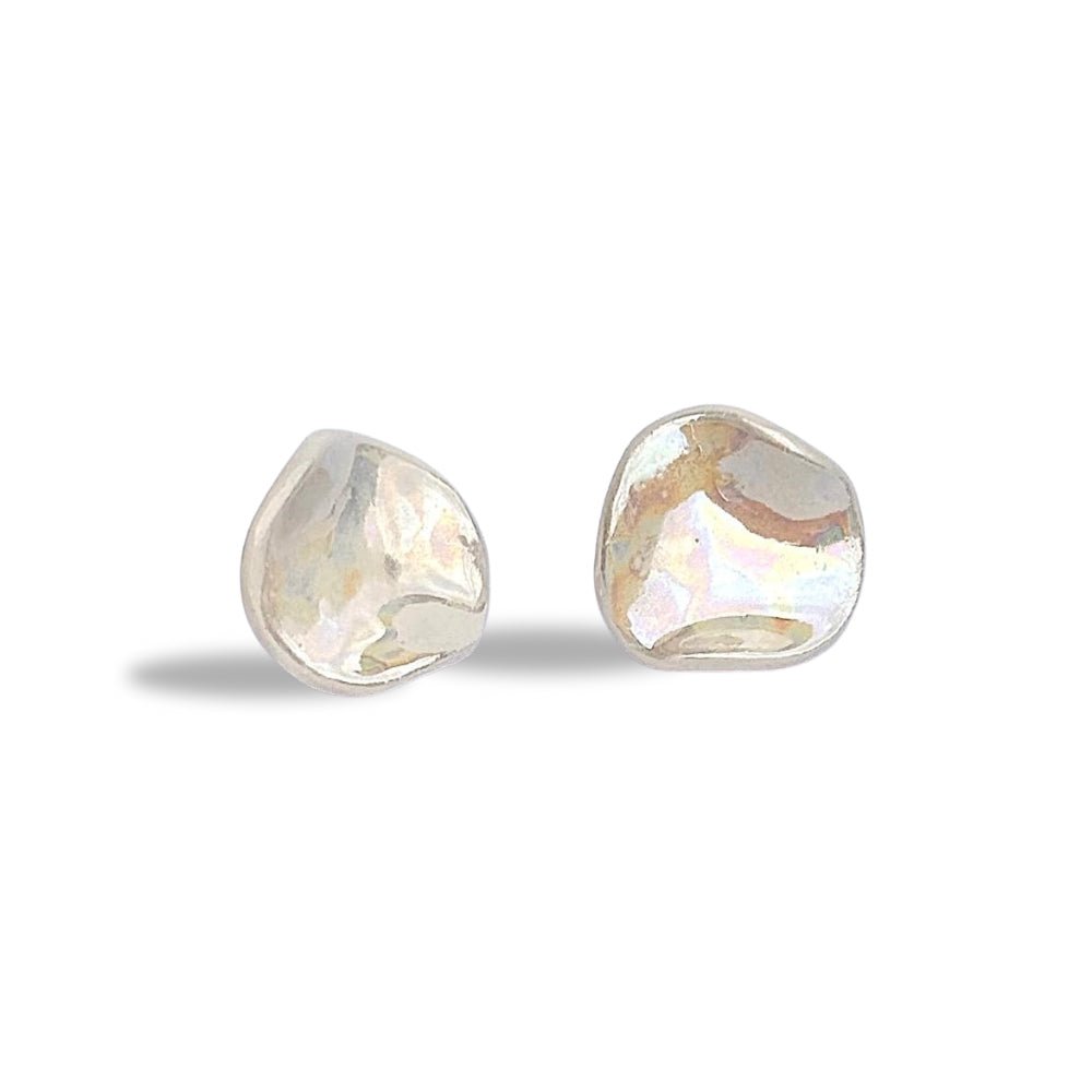 Perla | Handcrafted pearl-white ceramic stud earrings