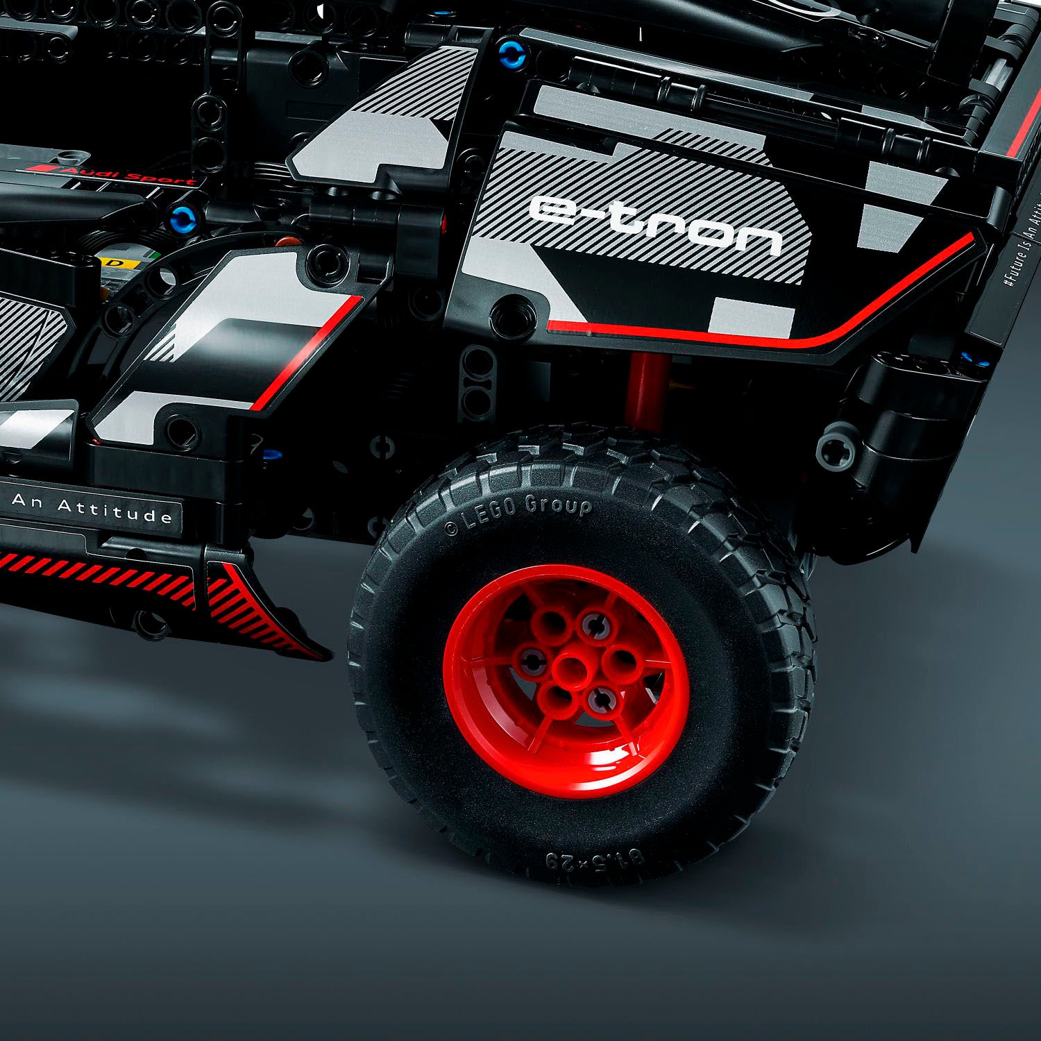 LEGO Technic Audi RS Q e-tron 42160
