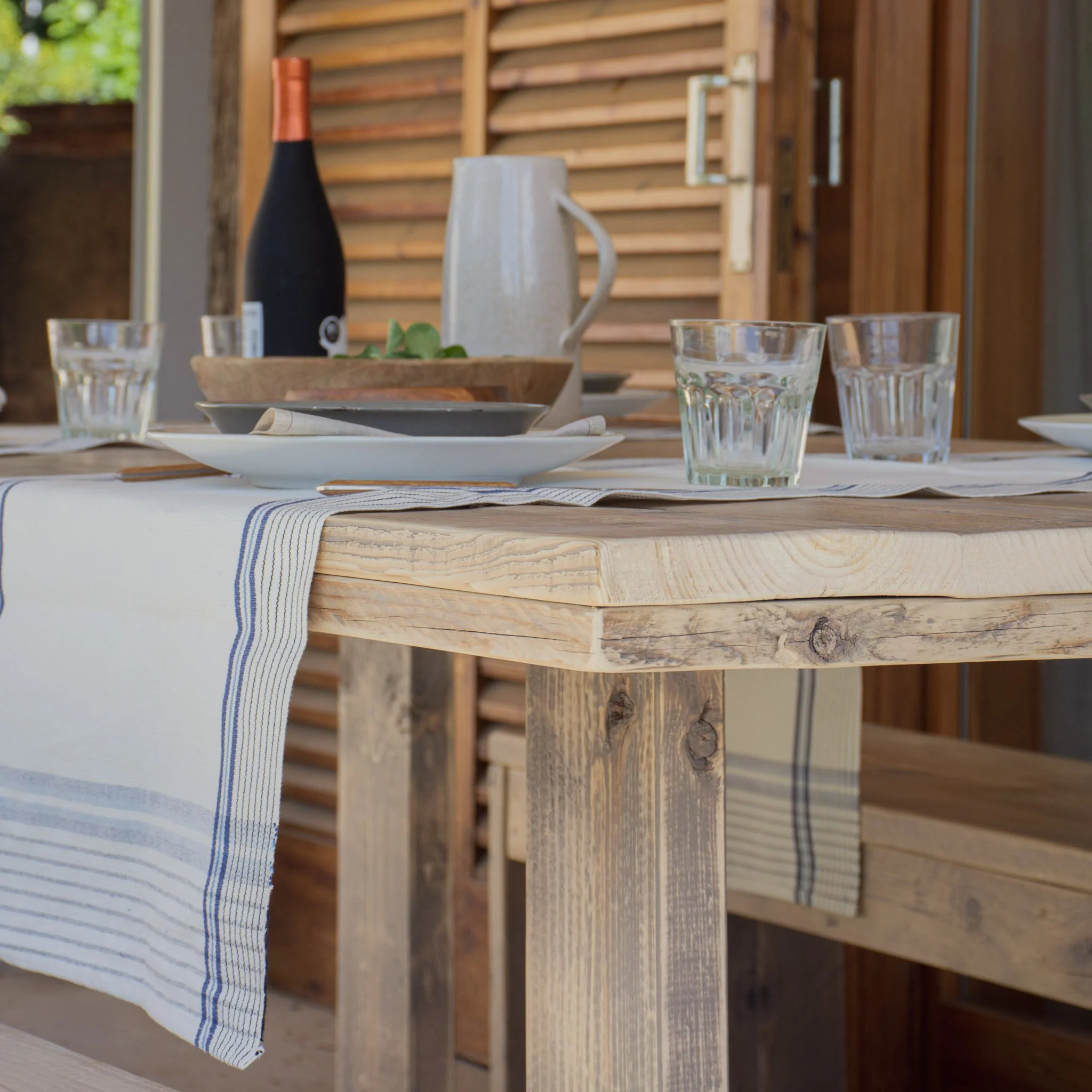 Table d'extérieur Ayres