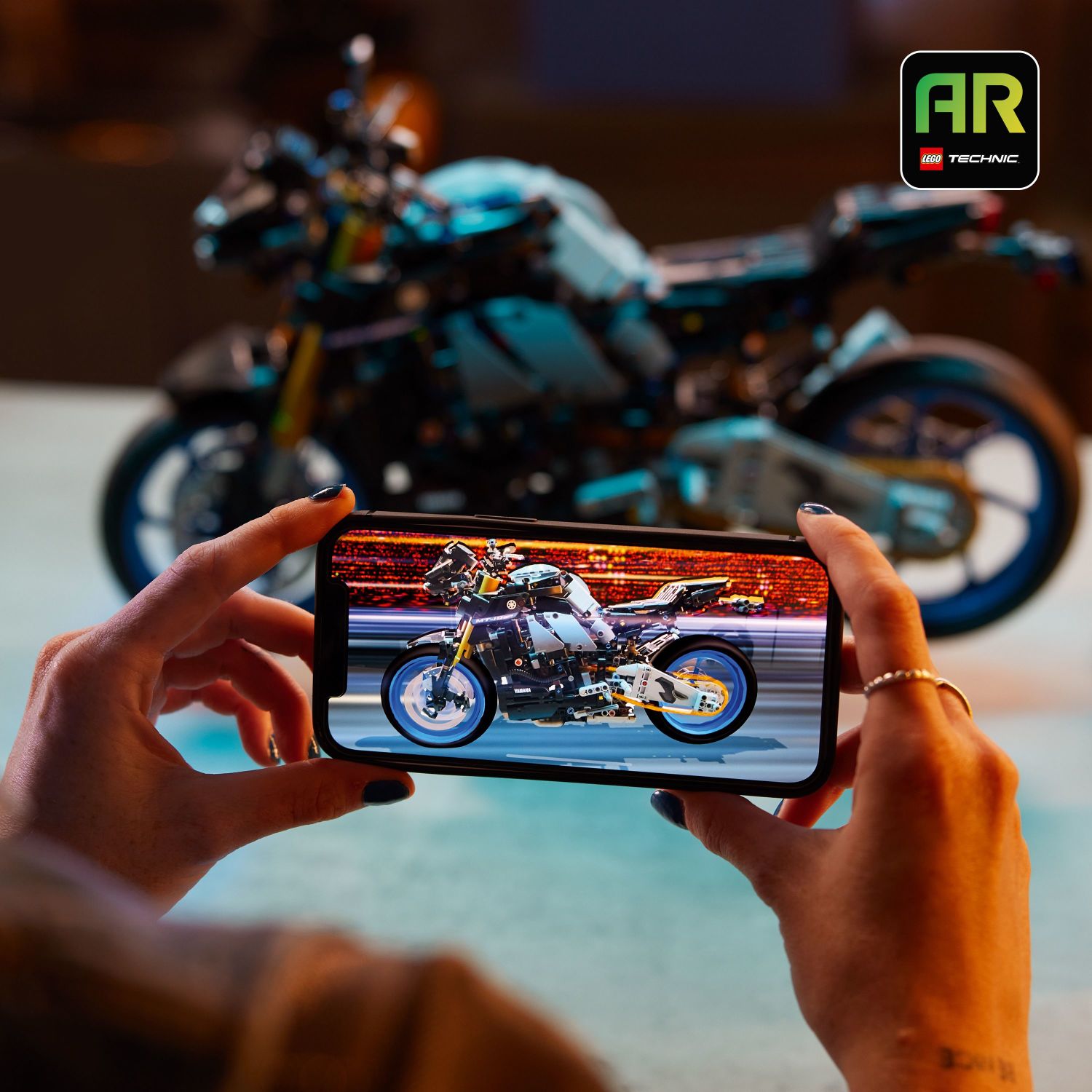 LEGO Technic Yamaha MT-10 SP 42159