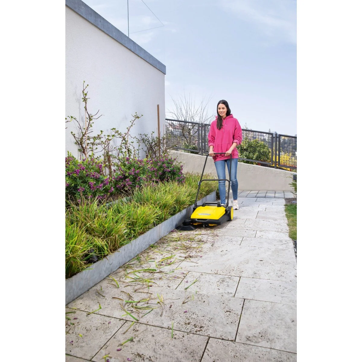 Balayeuse manuelle 2025 S 4 : Nettoyage efficace toute l’année dans les espaces restreints et étroits