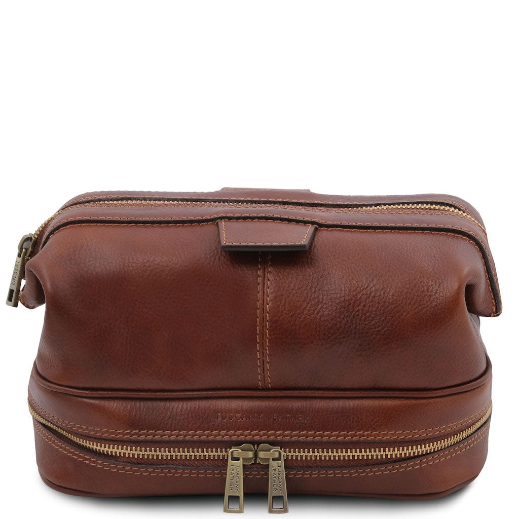 Jacob - Leather toiletry bag | TL142204