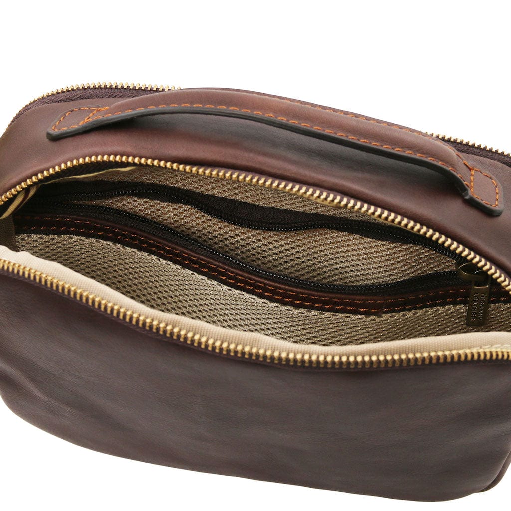 Marvin - Leather toiletry bag | TL142326