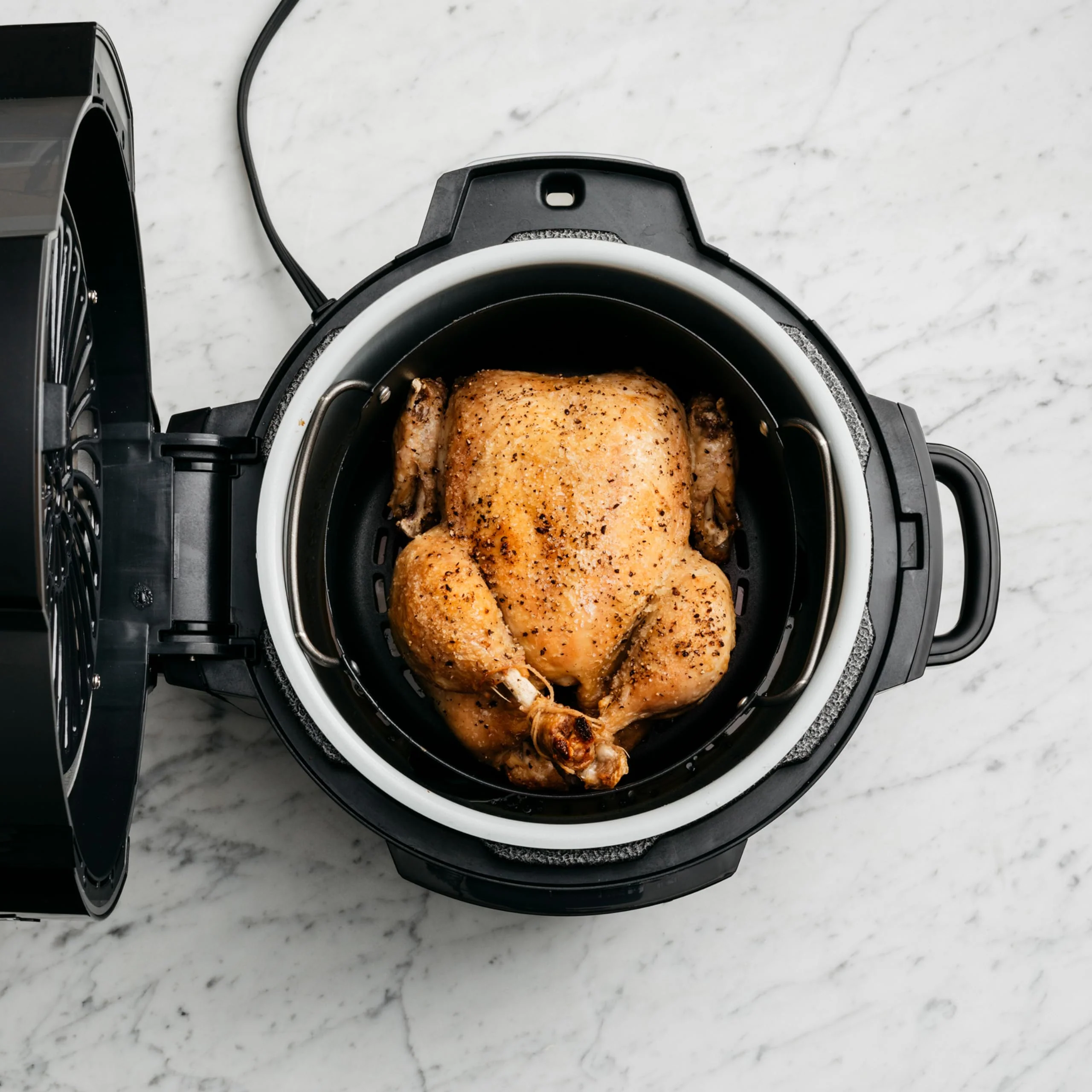 2025 Ninja Foodi multifunktionskomfur. 6 l. 7-i-1 multifunktionskomfur. Hurtig trykkoger. Airfryer. Slowcooker. Grill og mere. Børstet stål og sort. OP300EU