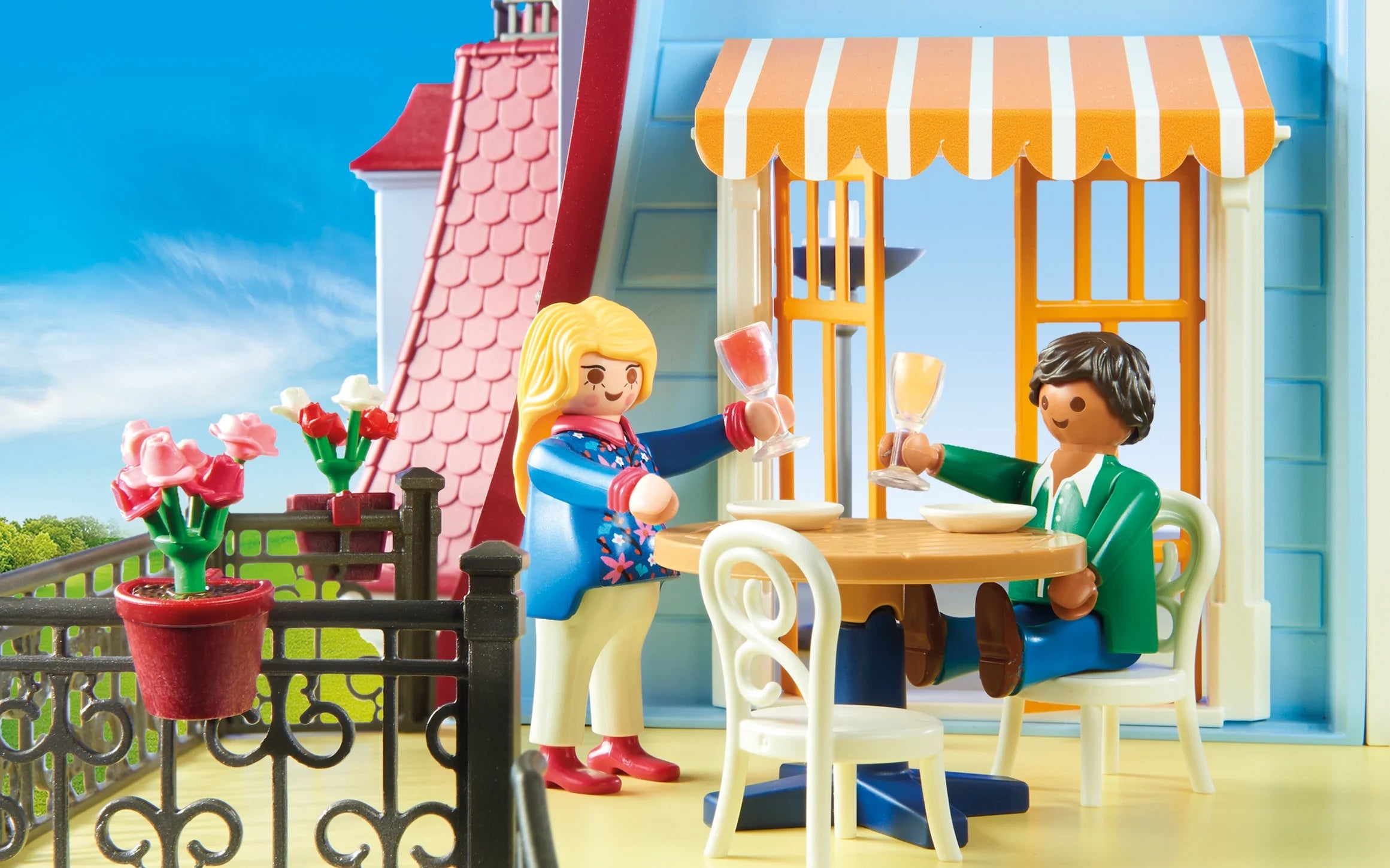 Großes Playmobil-Puppenhaus 2025. Empfohlen ab 4 Jahren.