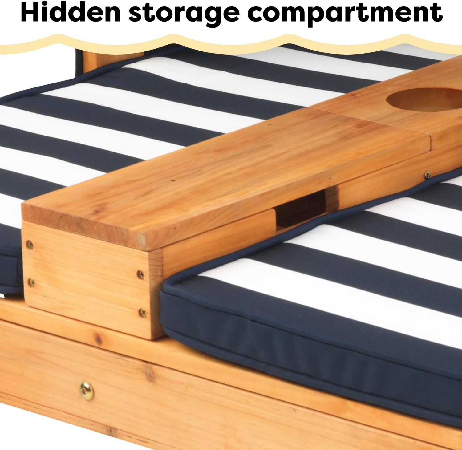 KidKraft dobbelt liggestol i træ til børn med kopholdere. Havemøbler til børn. Honningfarvet med marineblåt og hvidt stribet stof. Gave til børn i alderen 3-8 år.