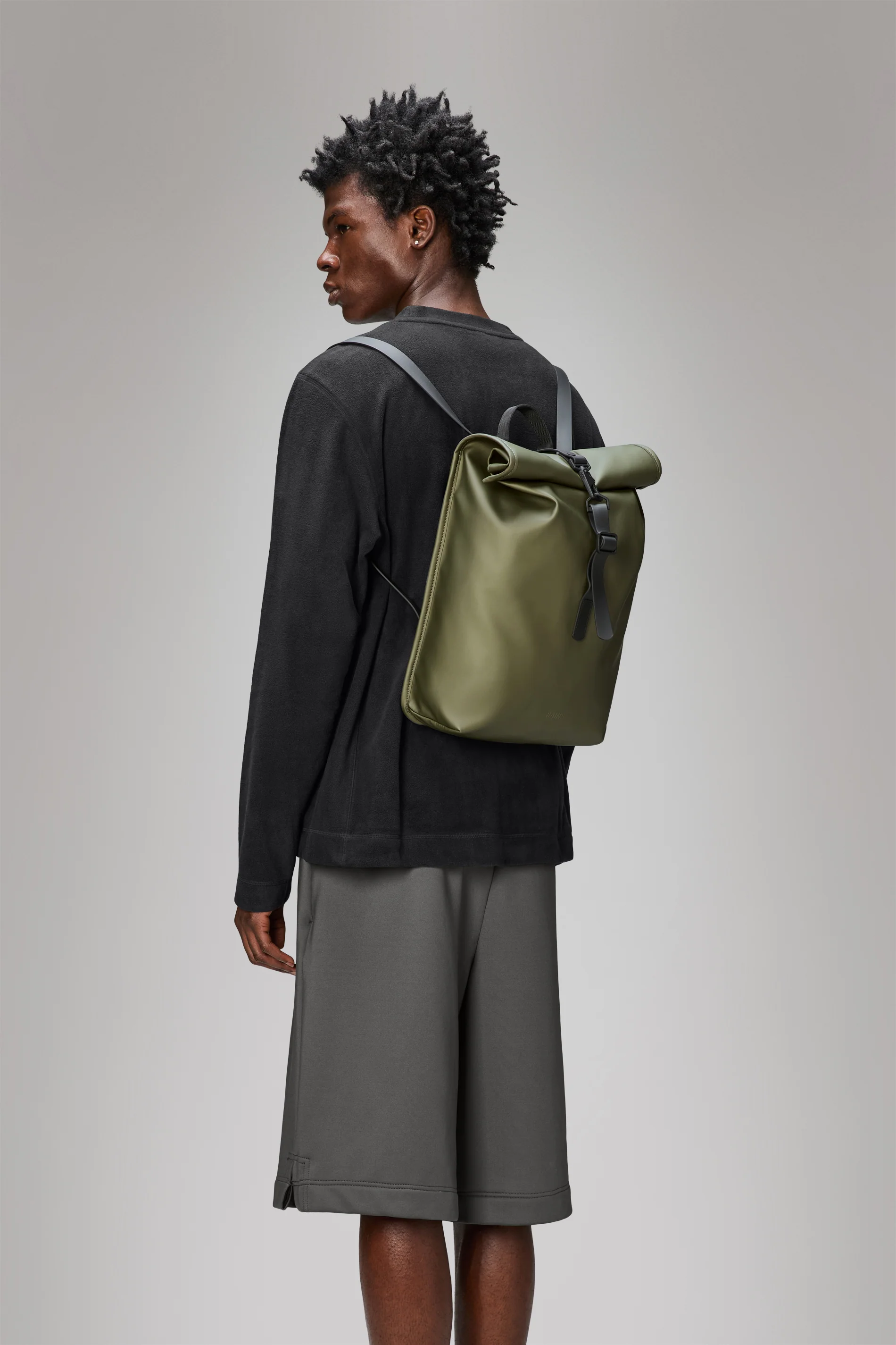 2025 Rolltop Rucksack Mini – Kompakt og vandtæt urban rygsæk med karabinhagelukning – PU-stof – Ideel til daglig pendling