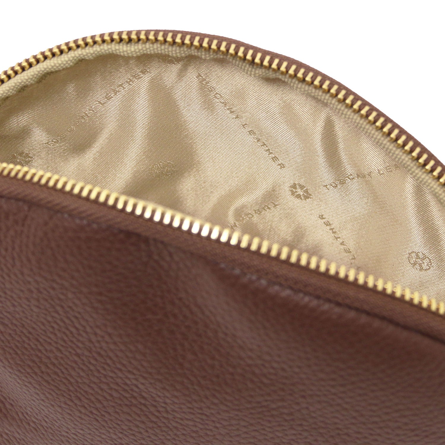 Vera - Soft leather toiletry case | TL142438