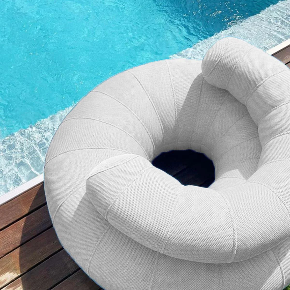 Don Out Floating Sofa