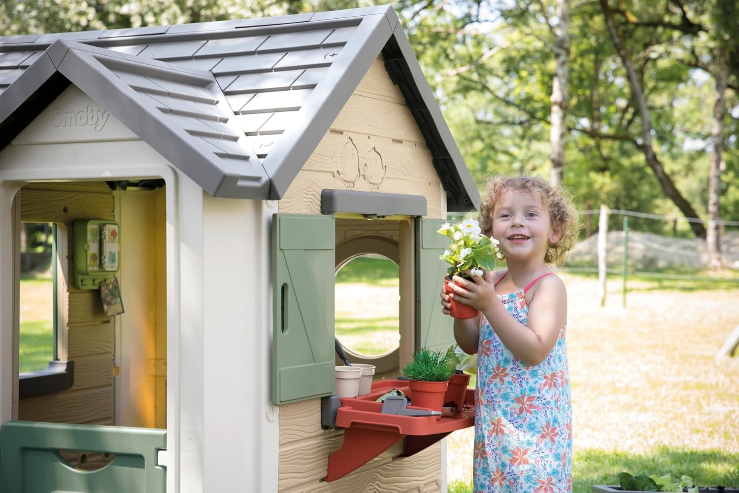 Smoby Life Gartenhaus – Kinder-Spielhaus zum Gärtnern – Inklusive Pflanzgefäß, Vogelfutterhaus, Werkzeug und Zubehör – UV-Schutz – Recyceltes Material – Ab 2 Jahren (7600810408)