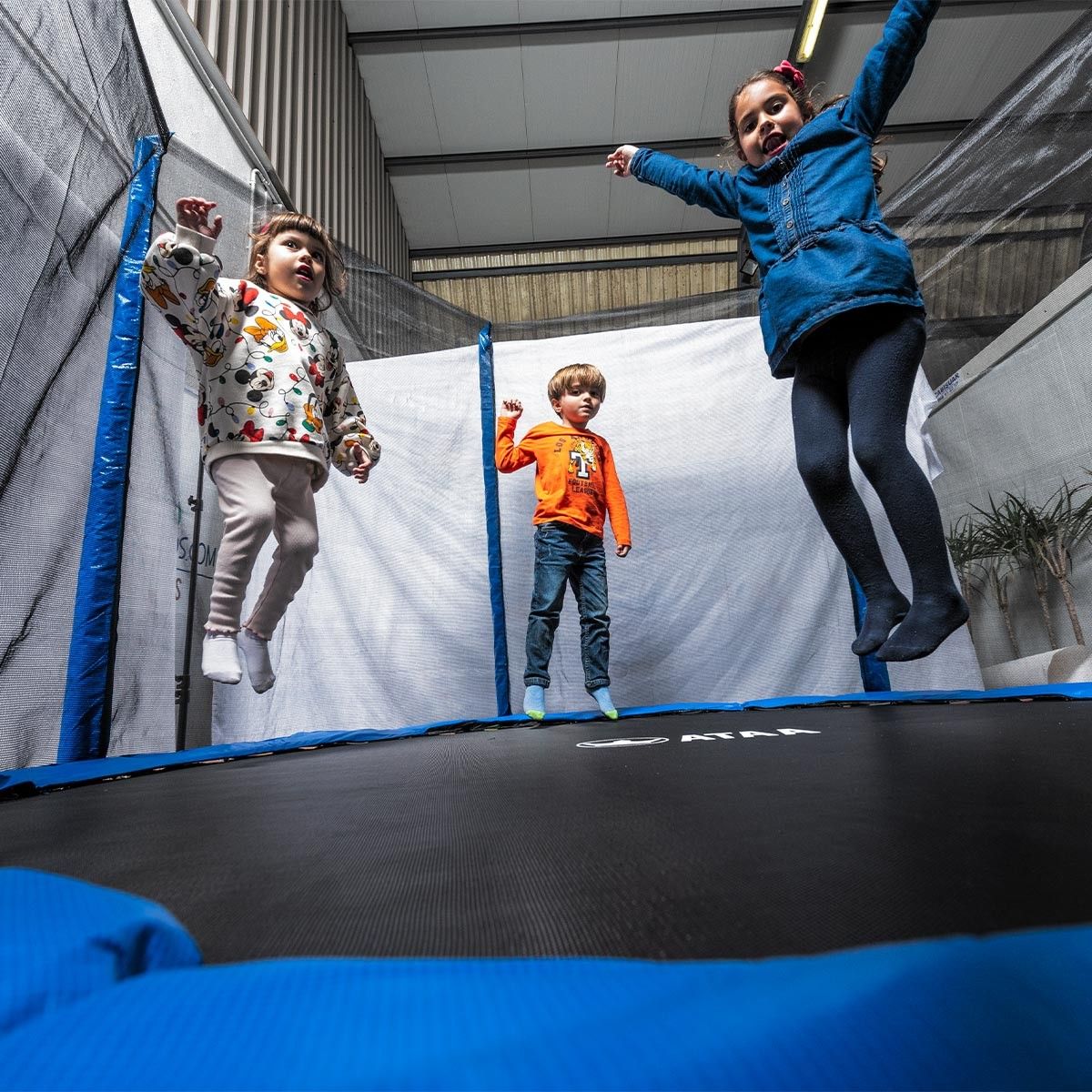 Kindertrampolin 250 Blau - Outdoor-Spiele und Spielzeug für Kinder
