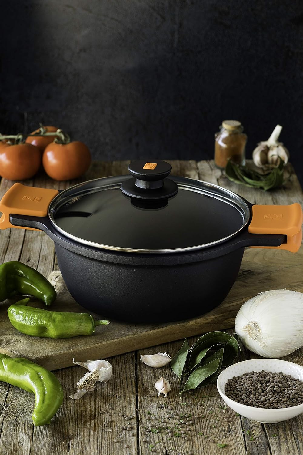 BRA Effizientes 9-teiliges Antihaft-Kochgeschirr-Set aus Aluminiumguss, geeignet für alle Herdarten und Induktion (Besteht aus 4 Töpfen und 1 Topf + 4 Deckeln)