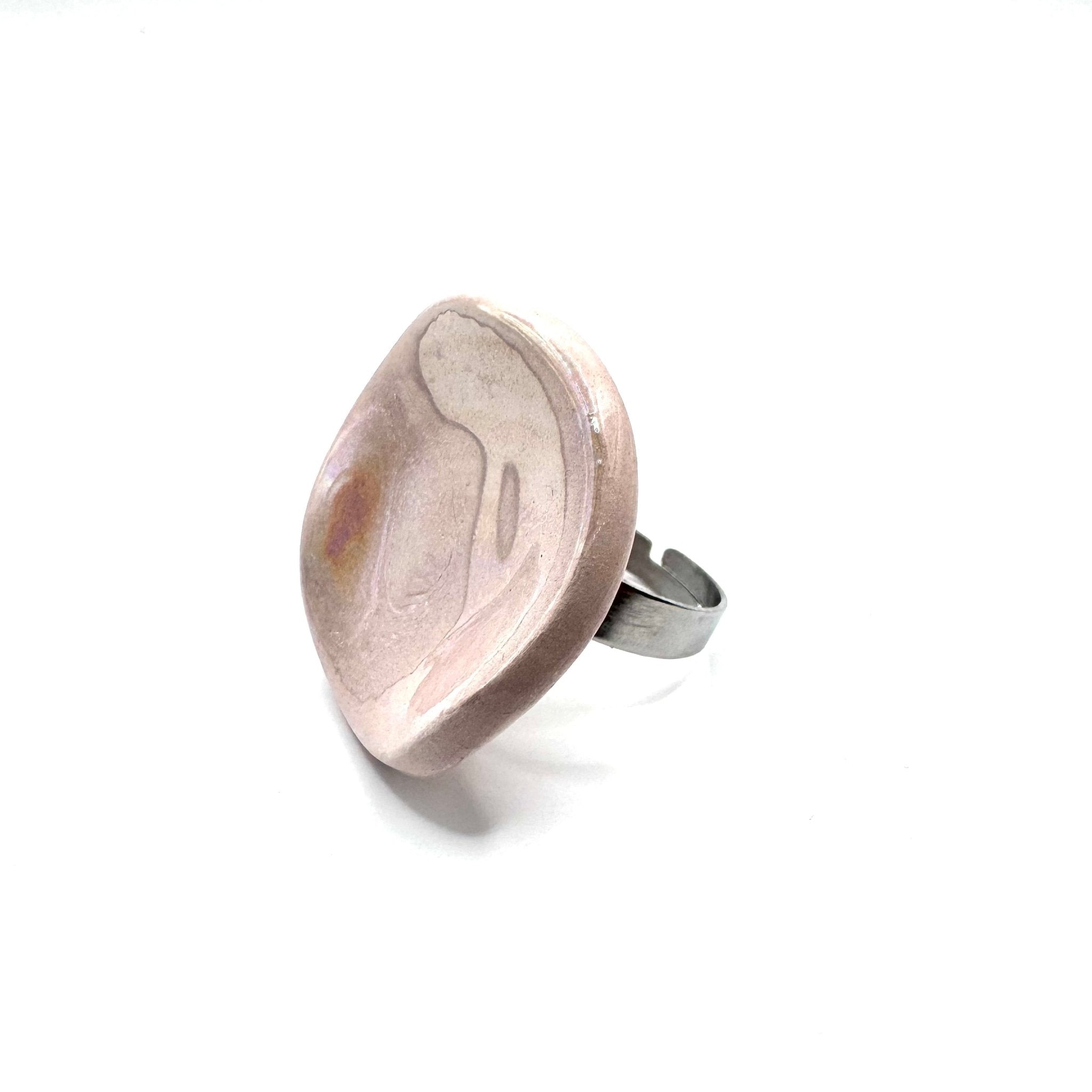 Perla | Handcrafted pearl-pink ceramic ring