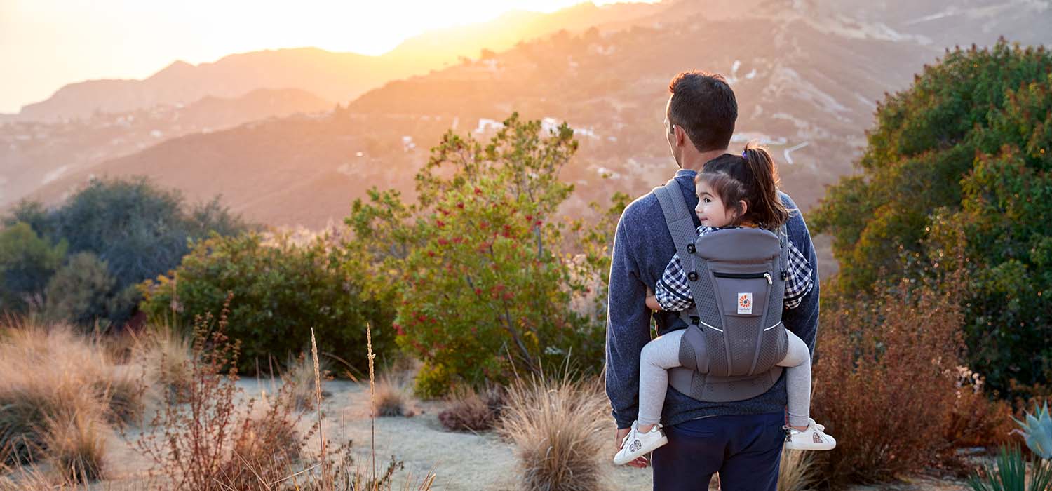 2025 Omni Breeze Babybæresele - Grafitgrå